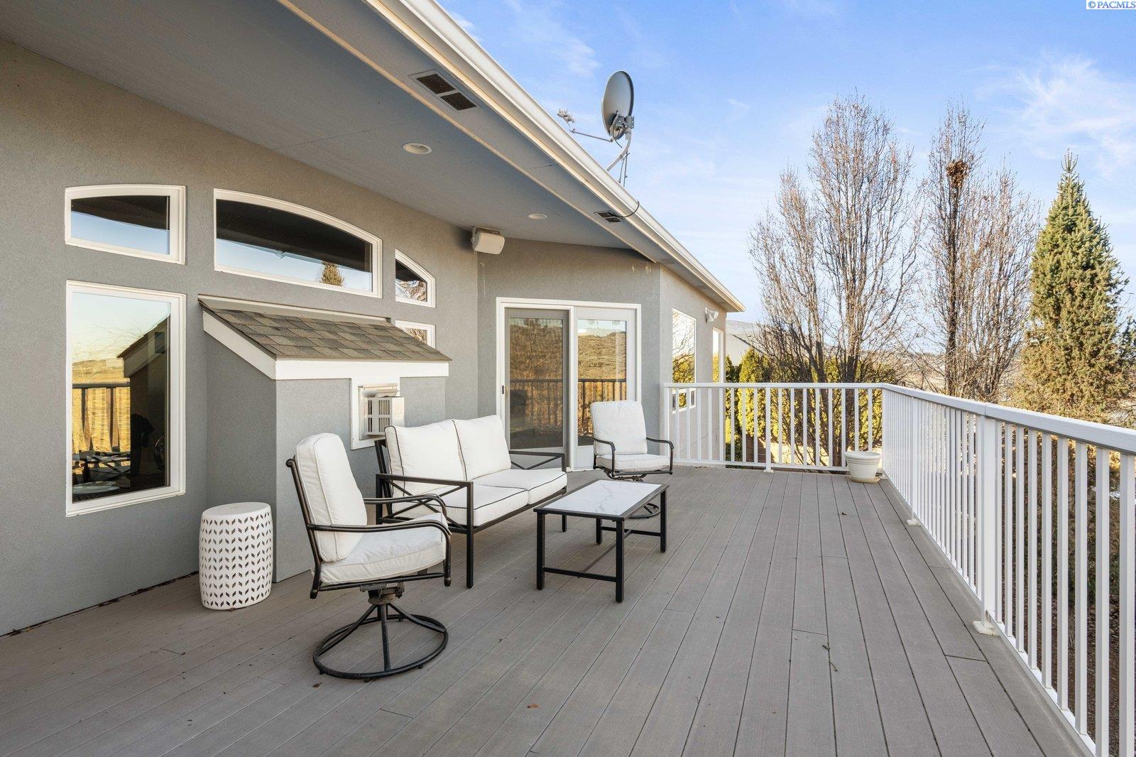 480 Cherry Blossom Loop