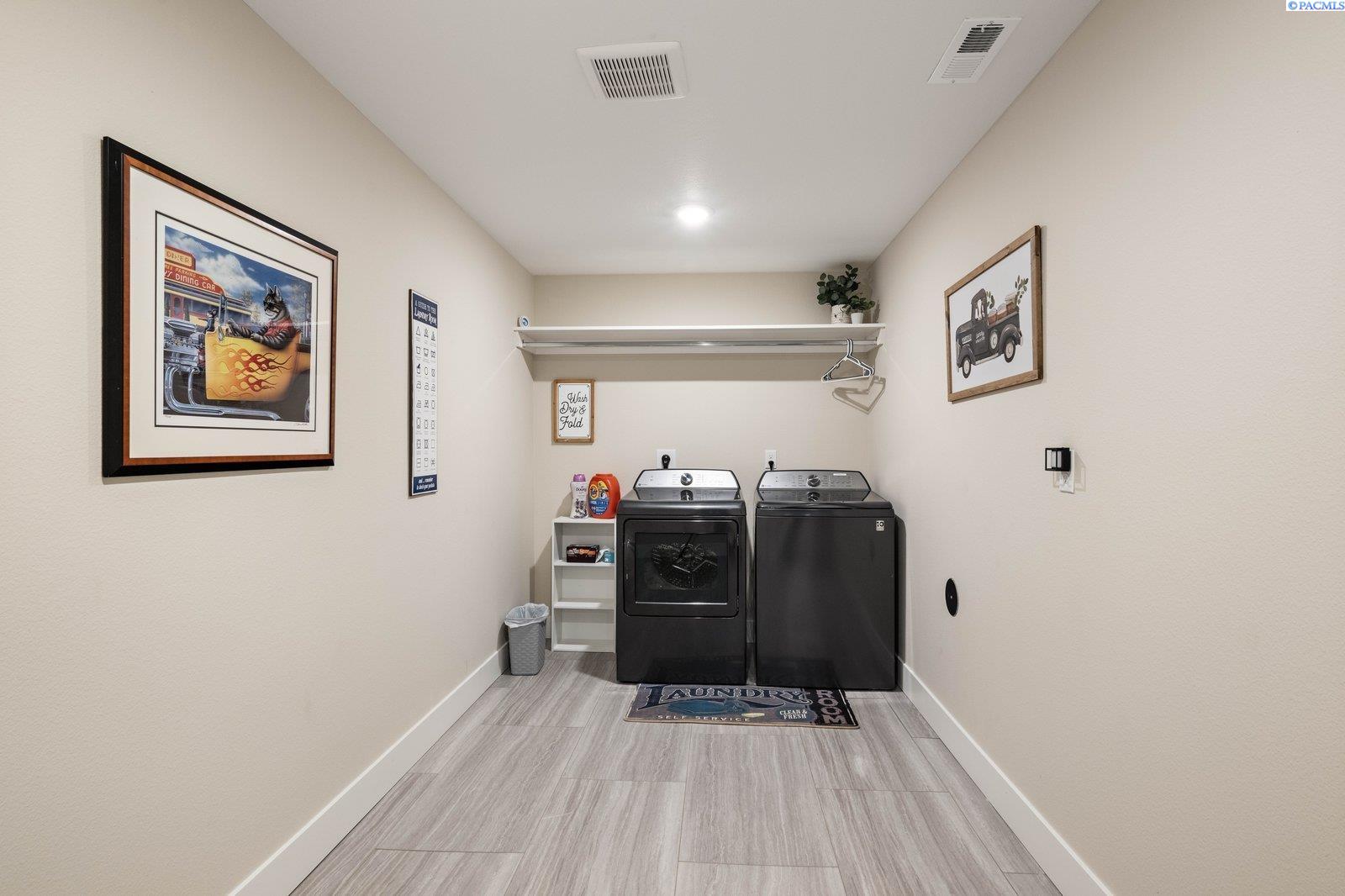 480 Cherry Blossom Loop