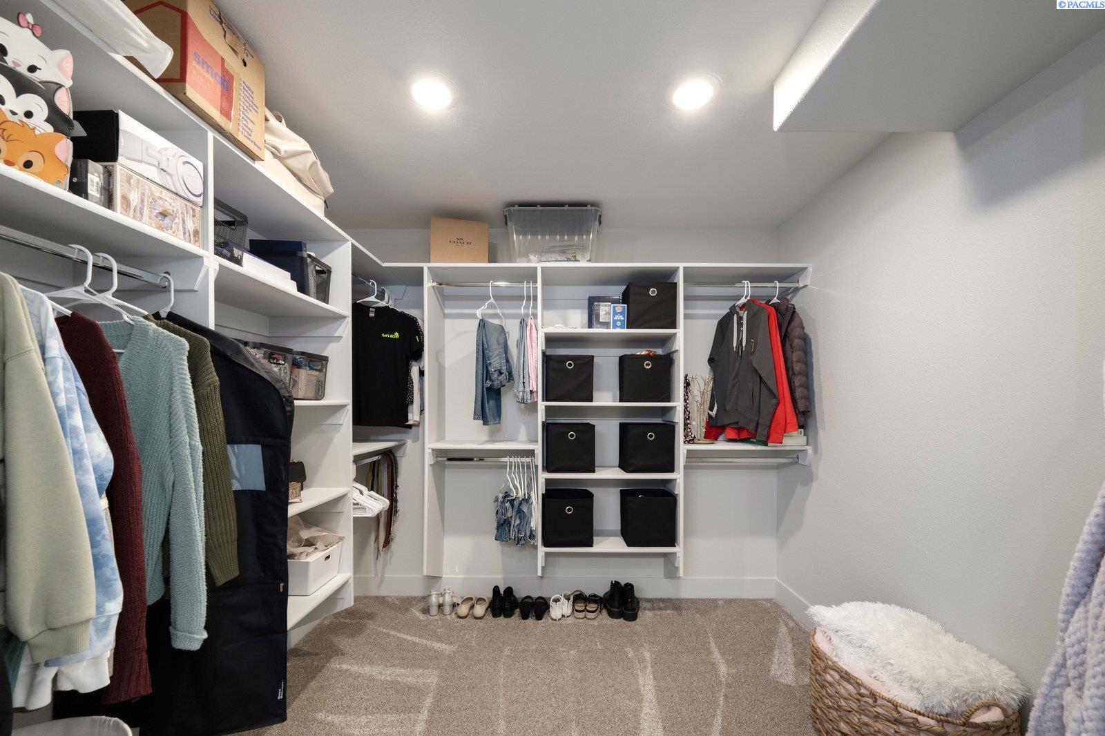 480 Cherry Blossom Loop