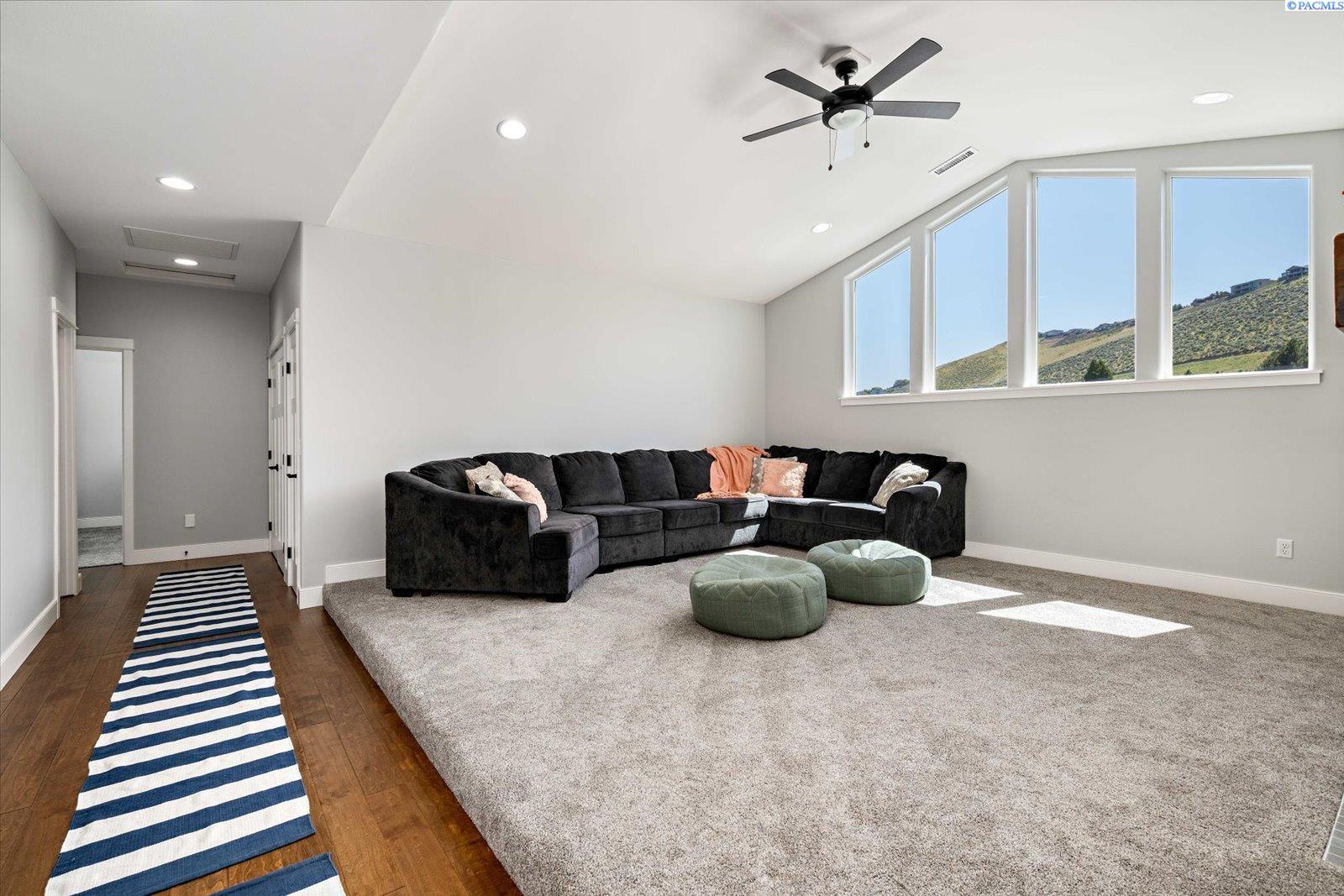 2165 Hawk Haven Ct