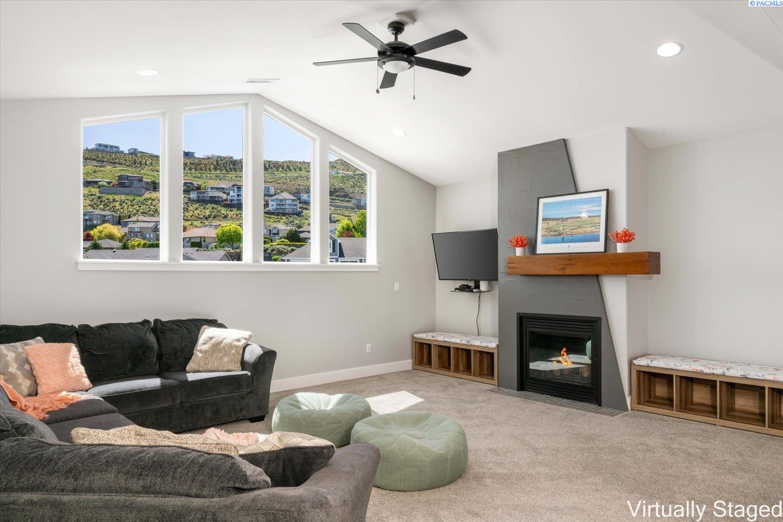 2165 Hawk Haven Ct