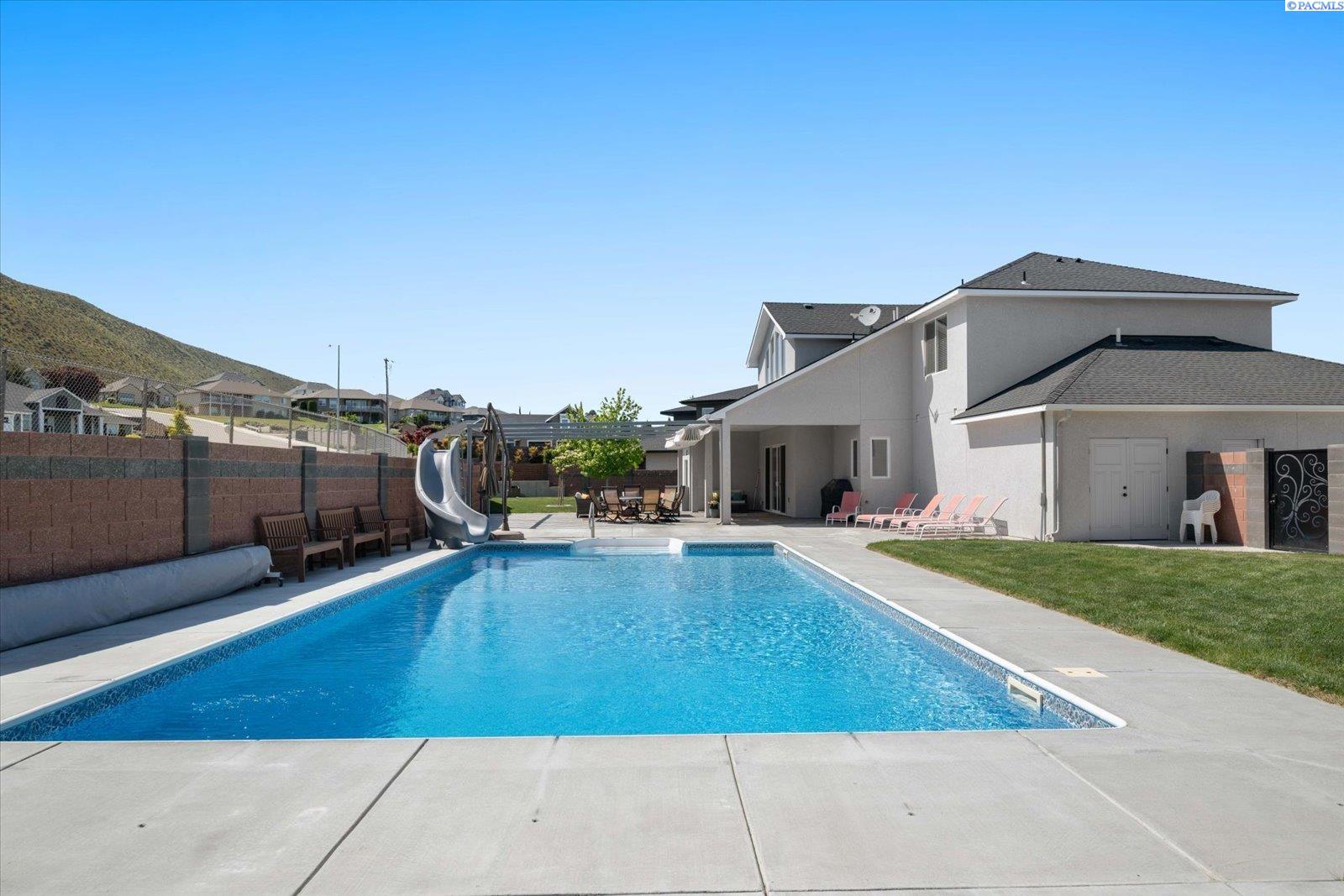 2165 Hawk Haven Ct
