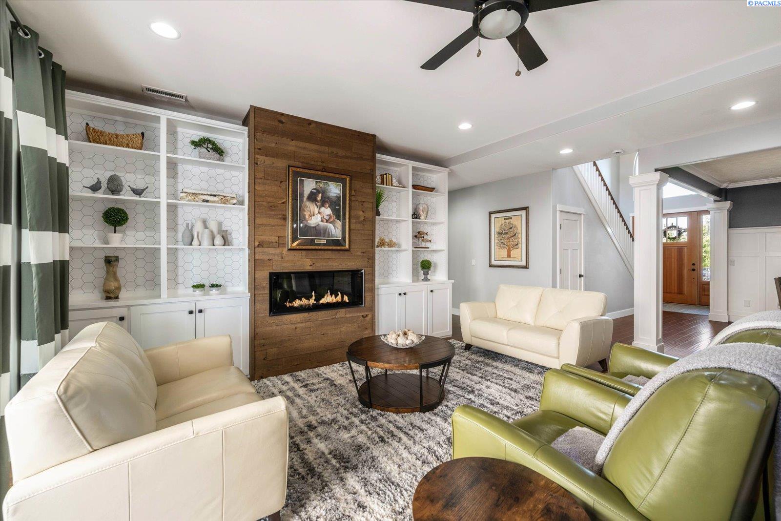 2165 Hawk Haven Ct