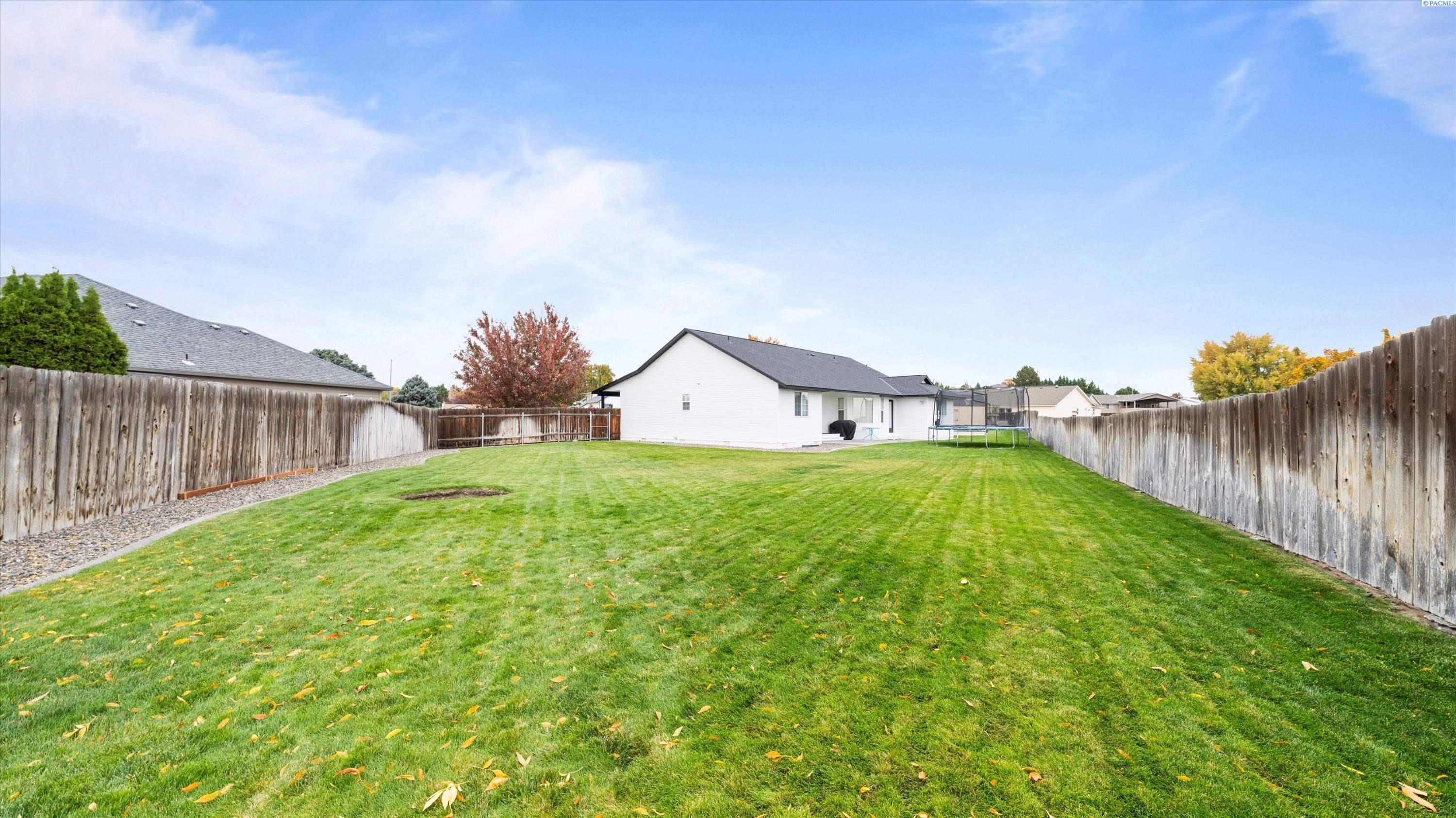 3810 Meadow View Ct