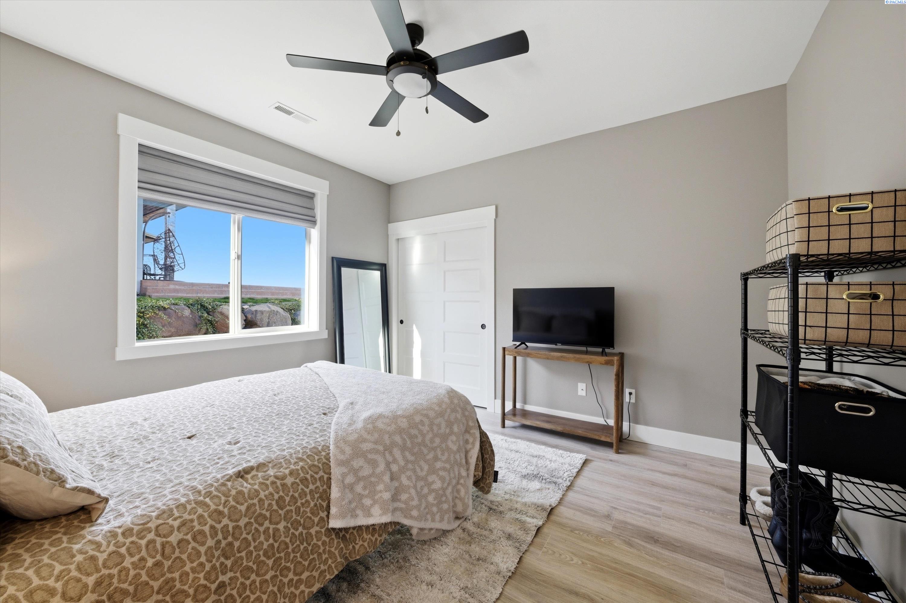 2508 Falconcrest Loop