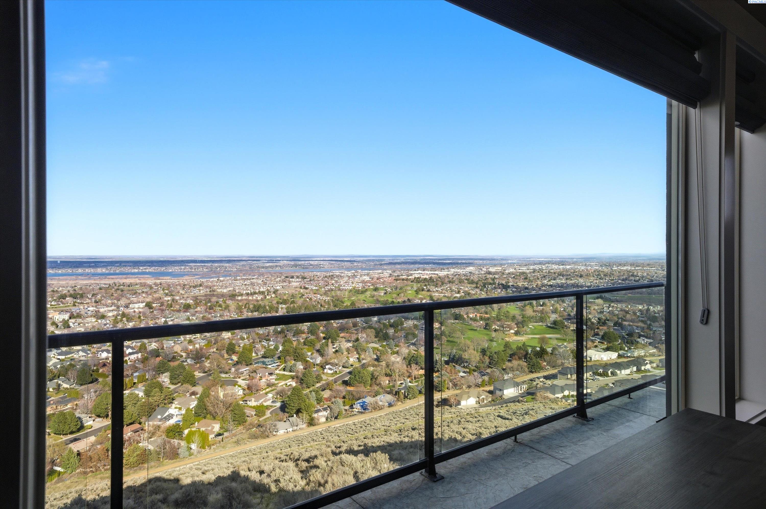 2508 Falconcrest Loop