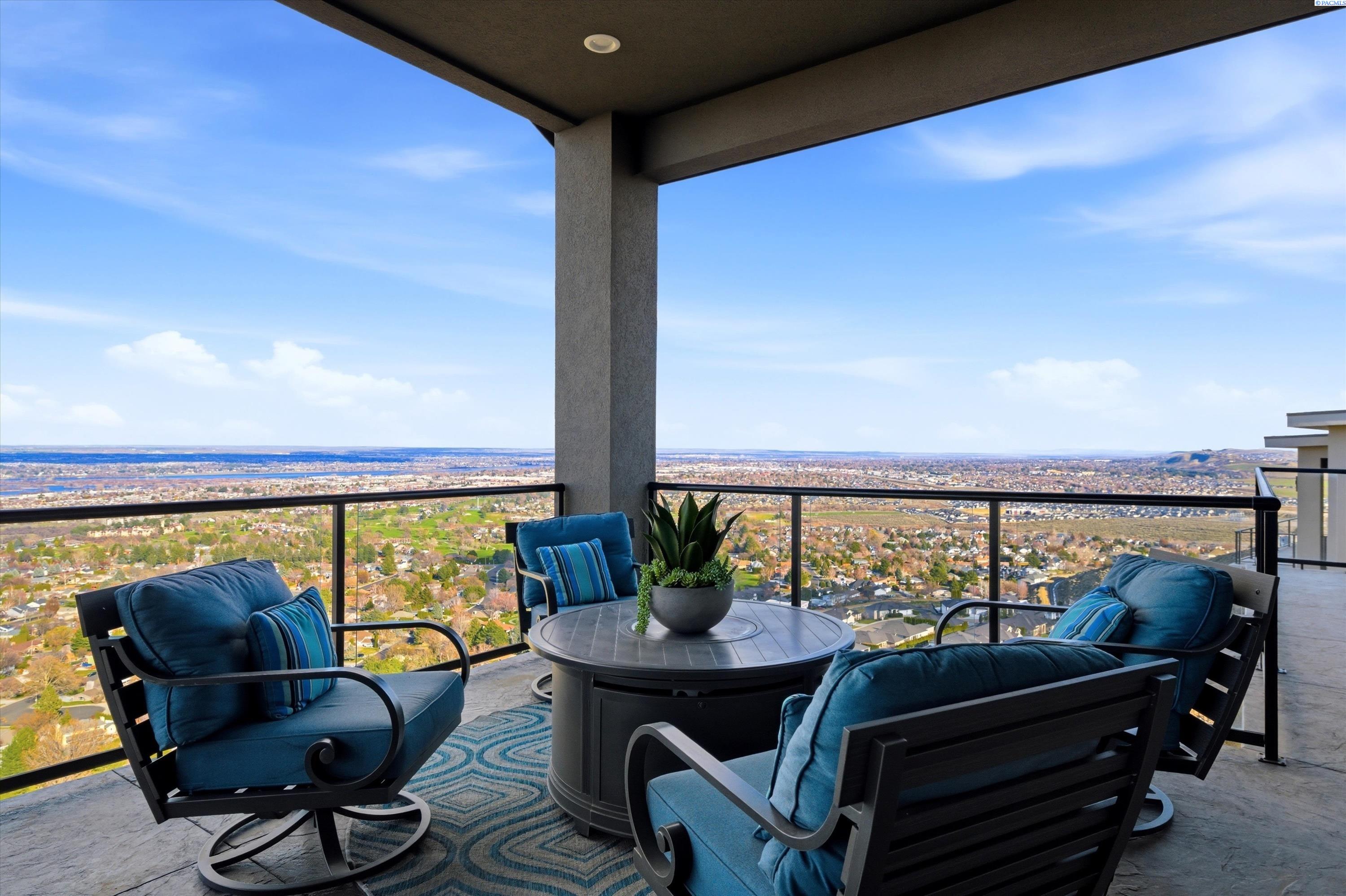 2508 Falconcrest Loop