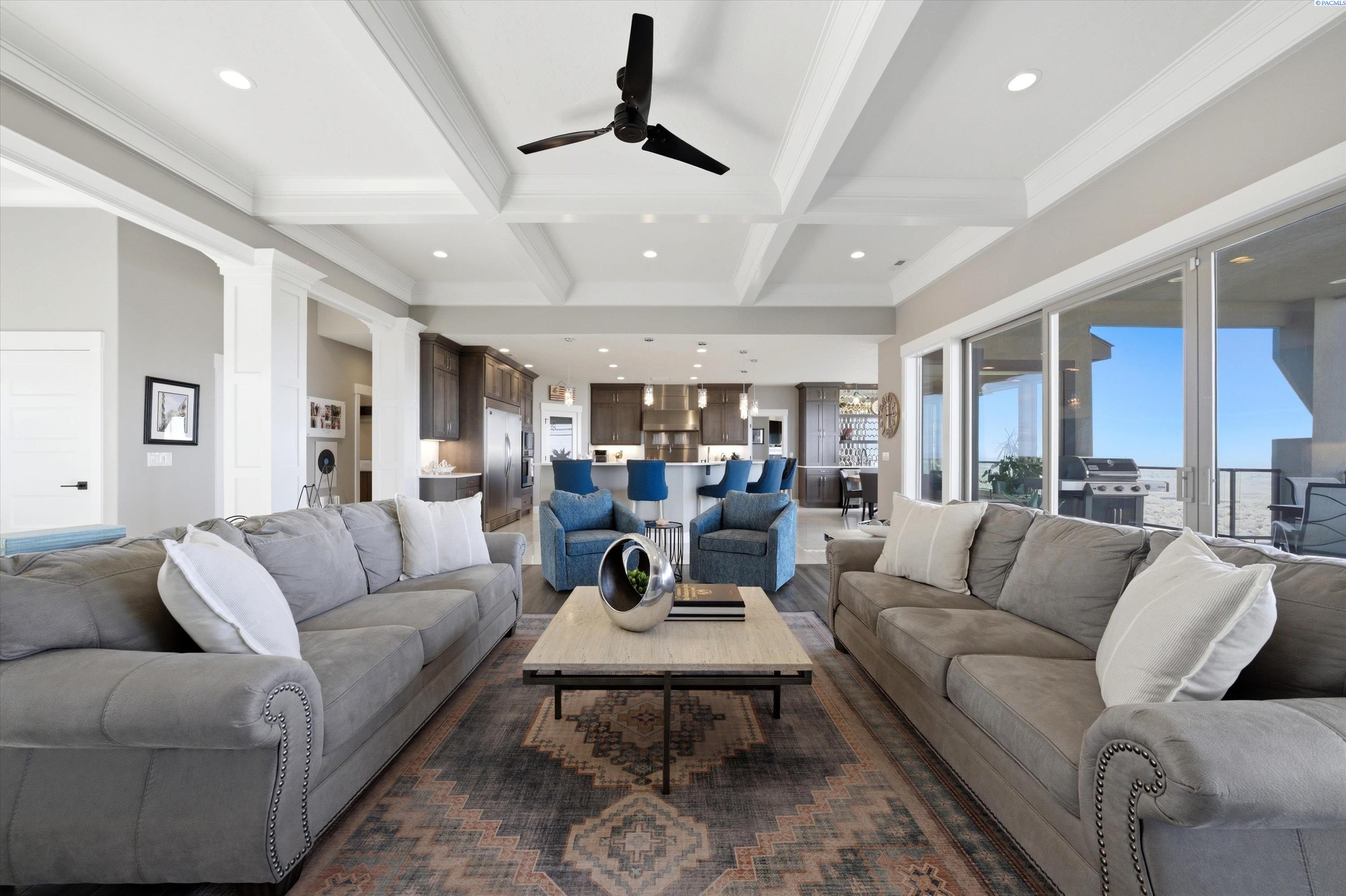 2508 Falconcrest Loop