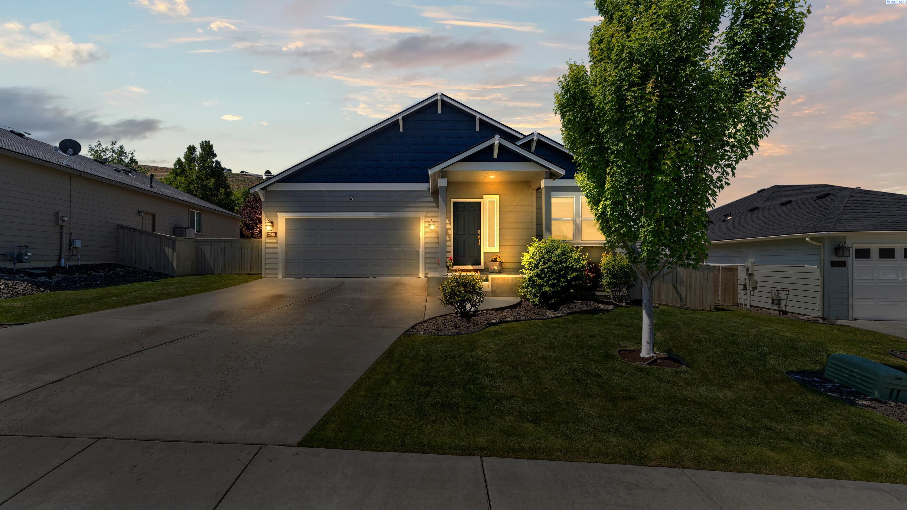 2010 S Kellogg Place