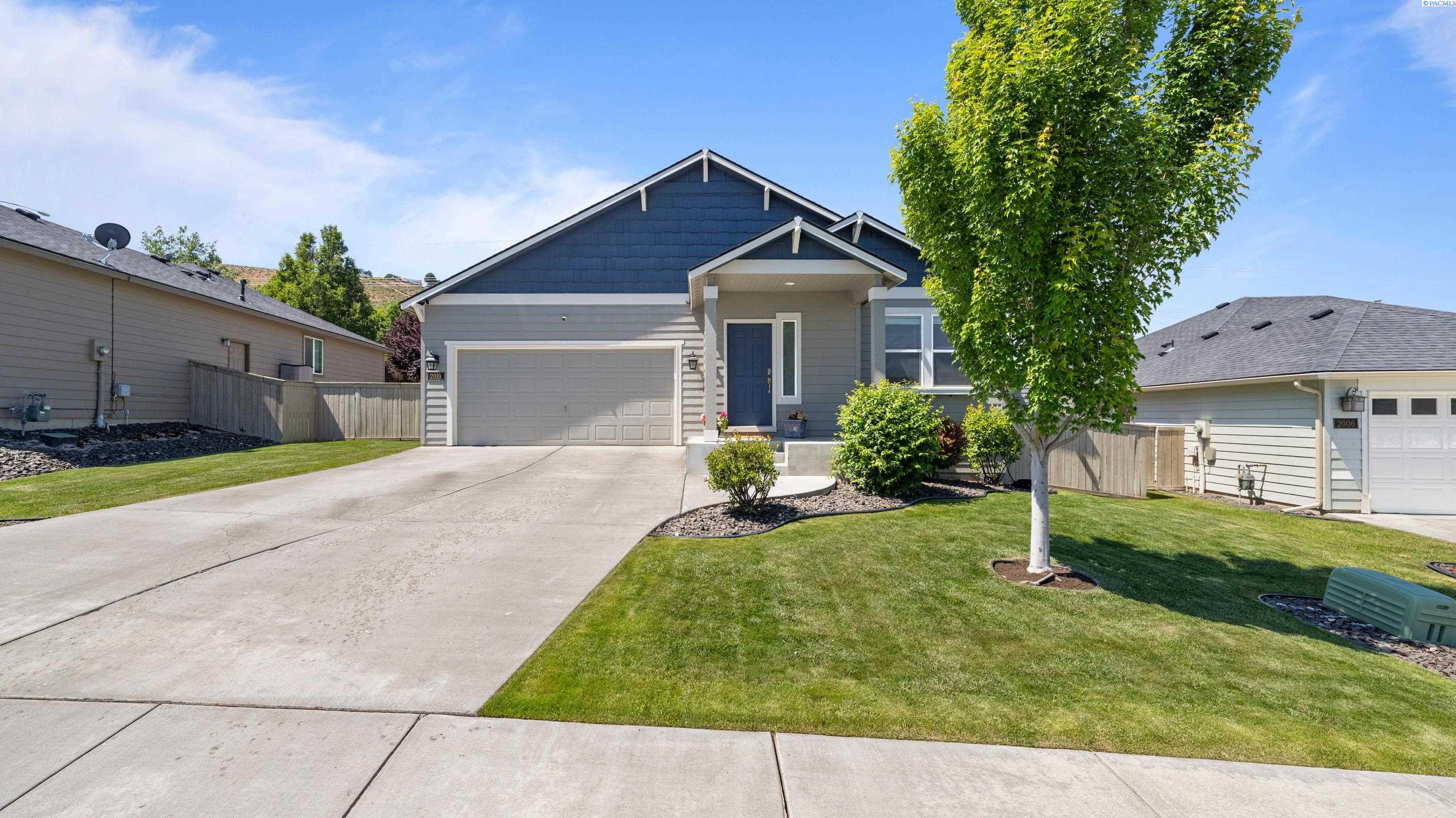 2010 S Kellogg Place