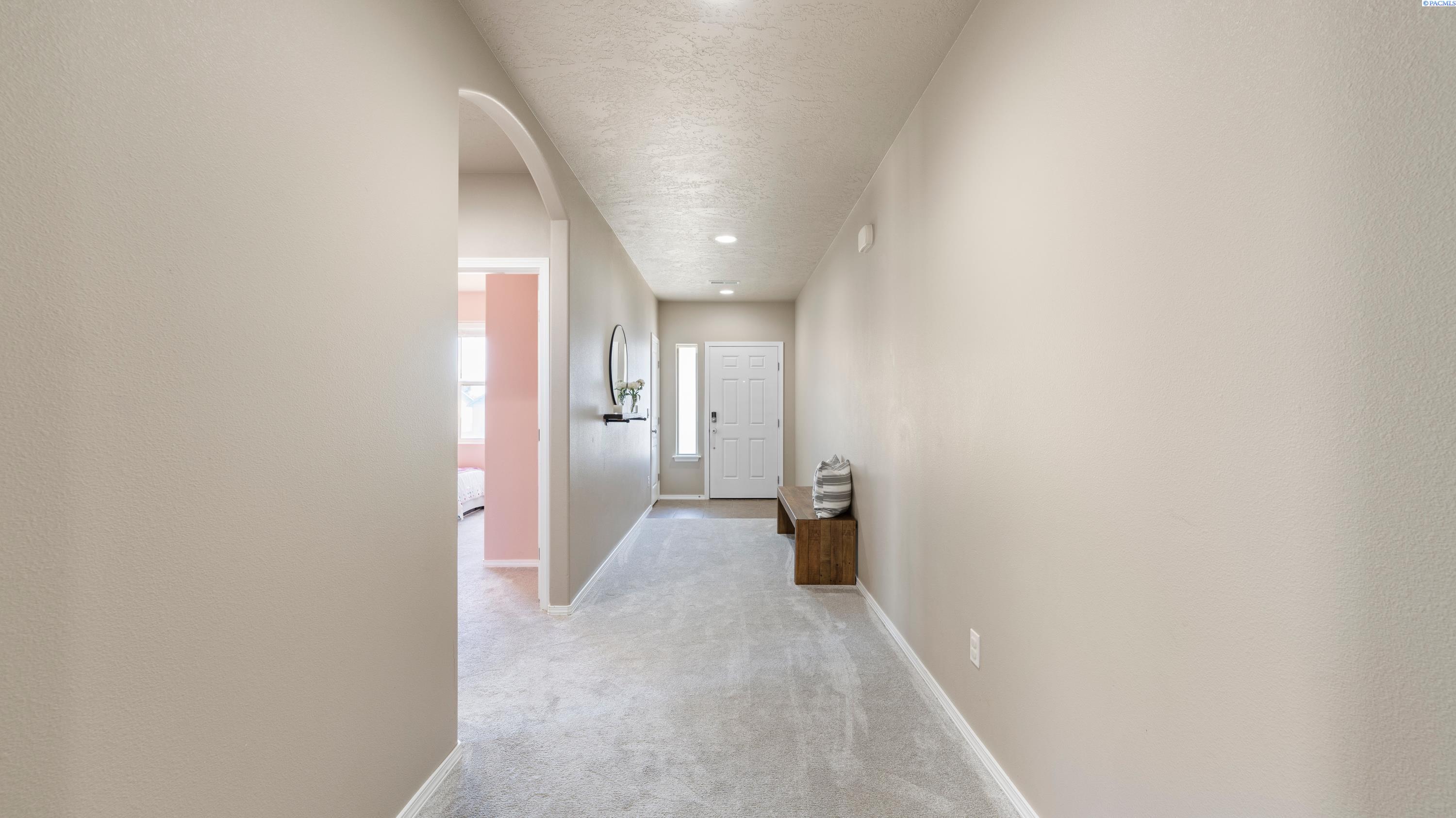 2010 S Kellogg Place