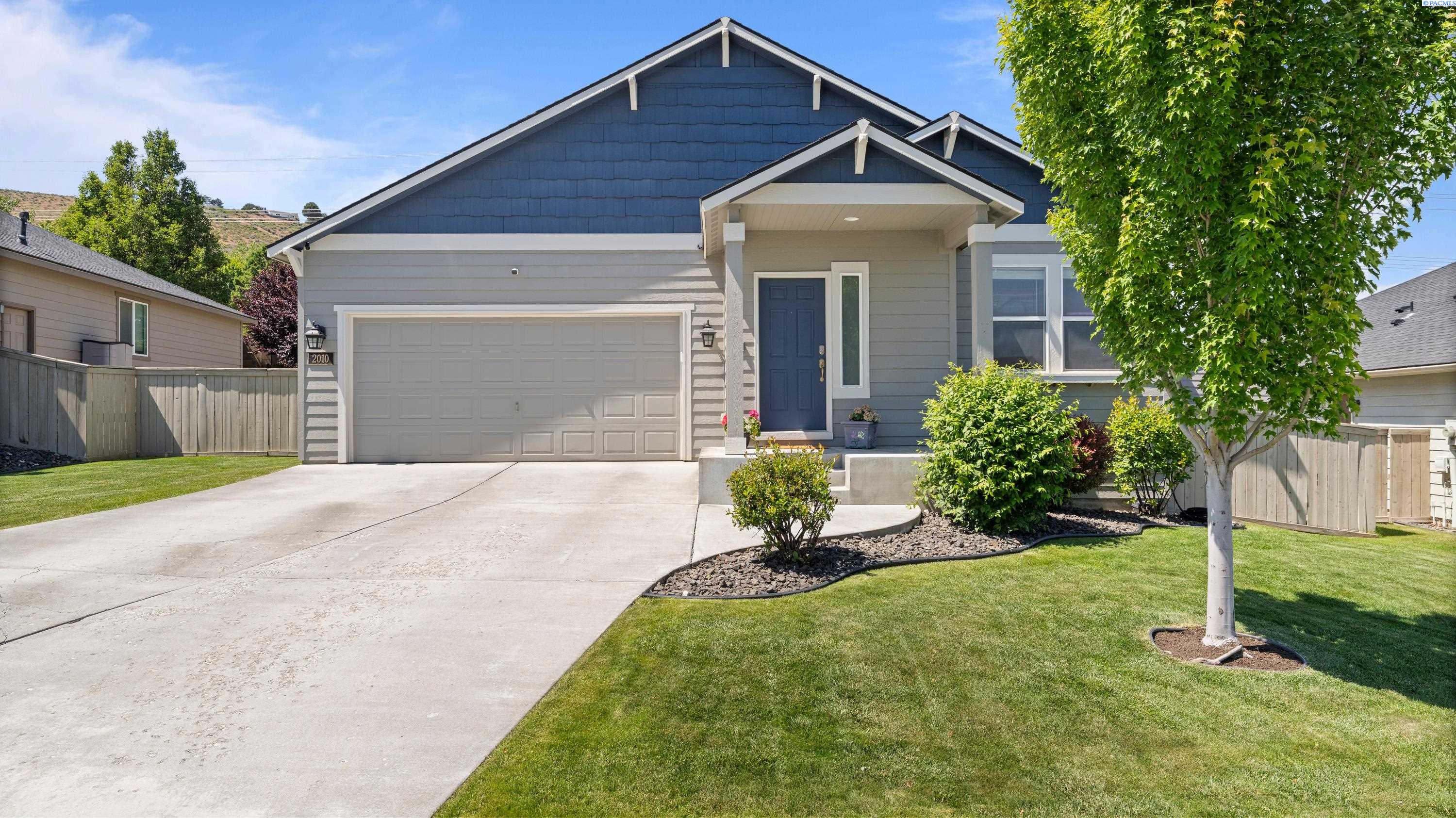 2010 S Kellogg Place