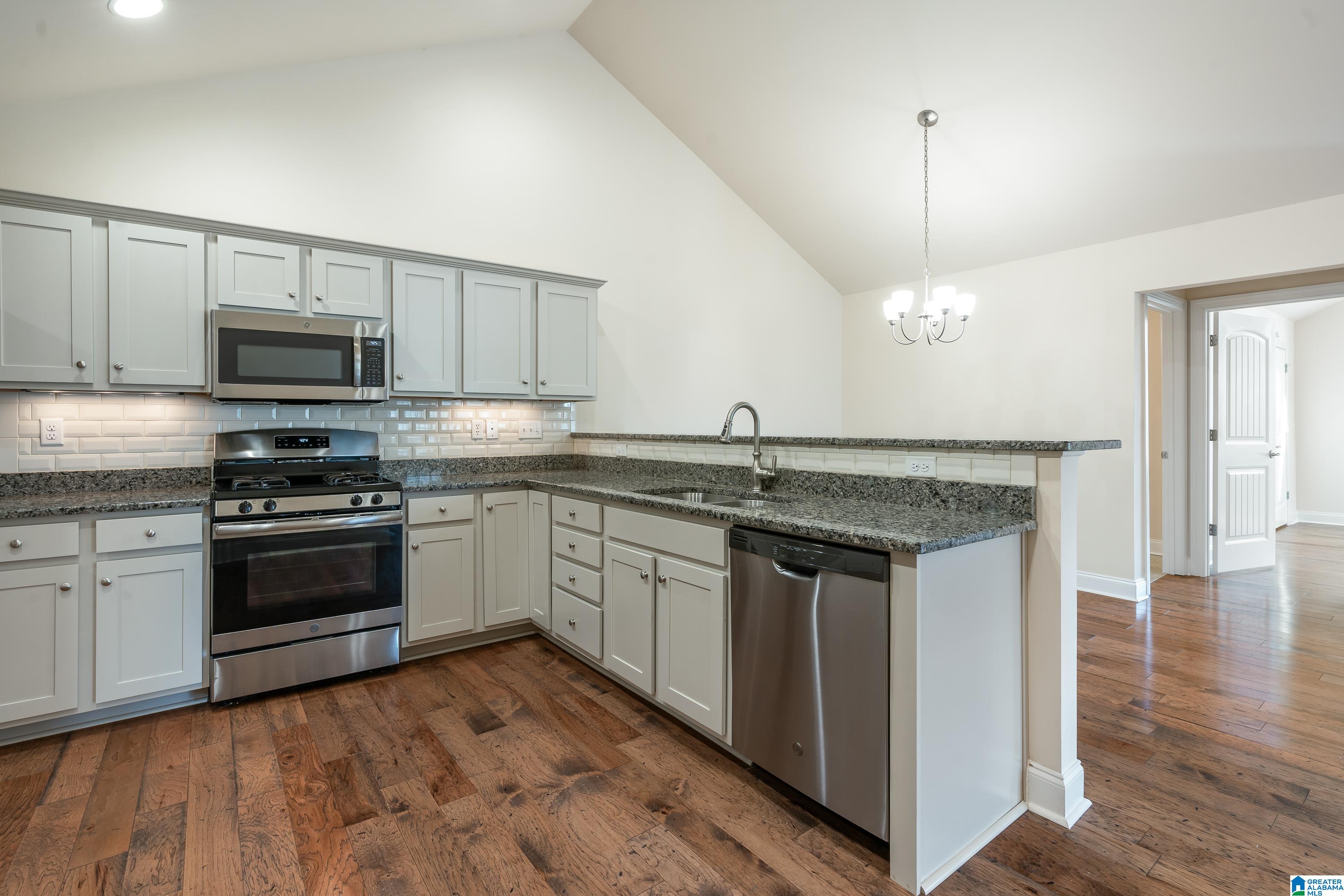 152 CORNERSTONE COURT 152