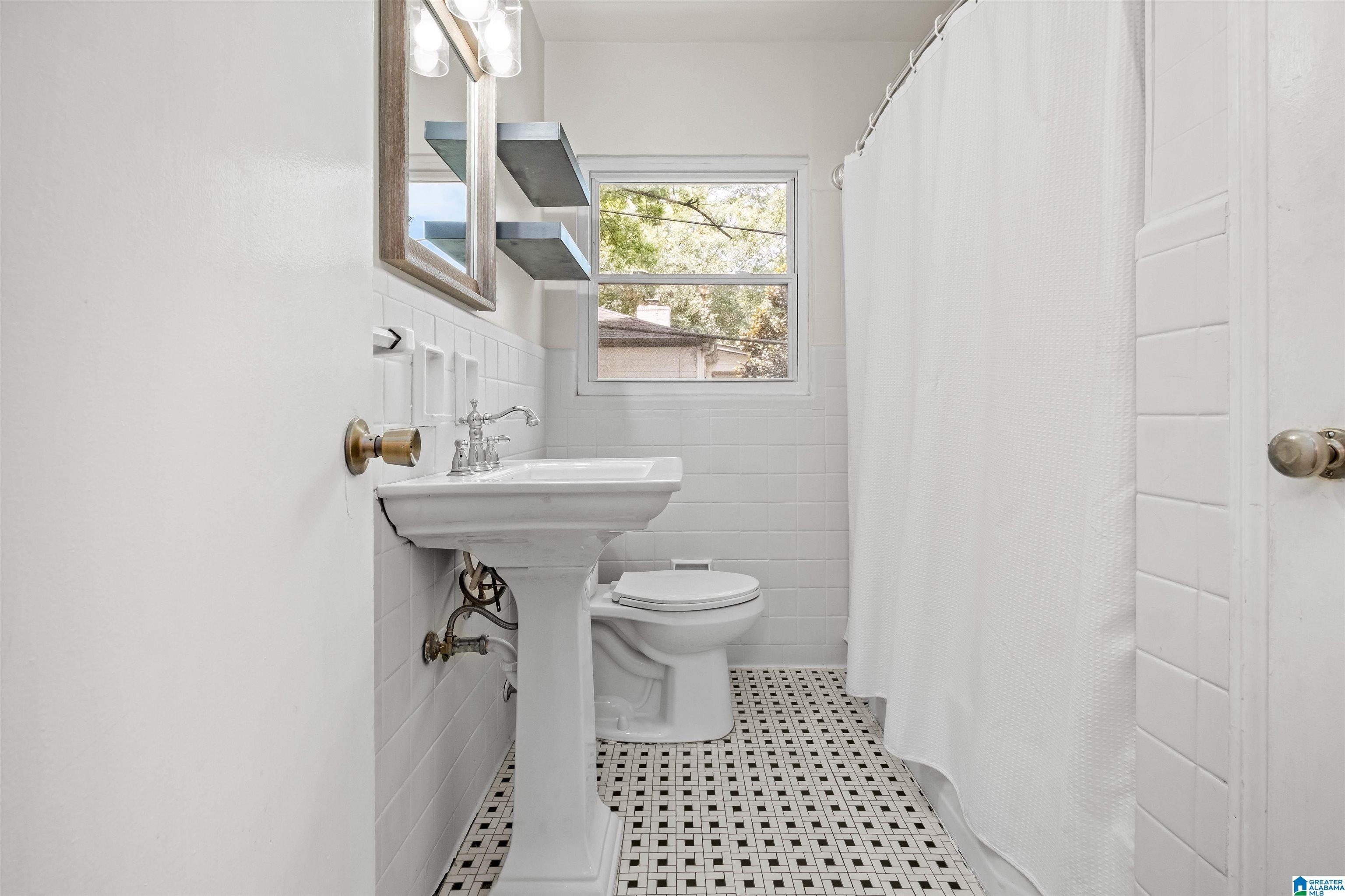 1029 EDGEWOOD BOULEVARD