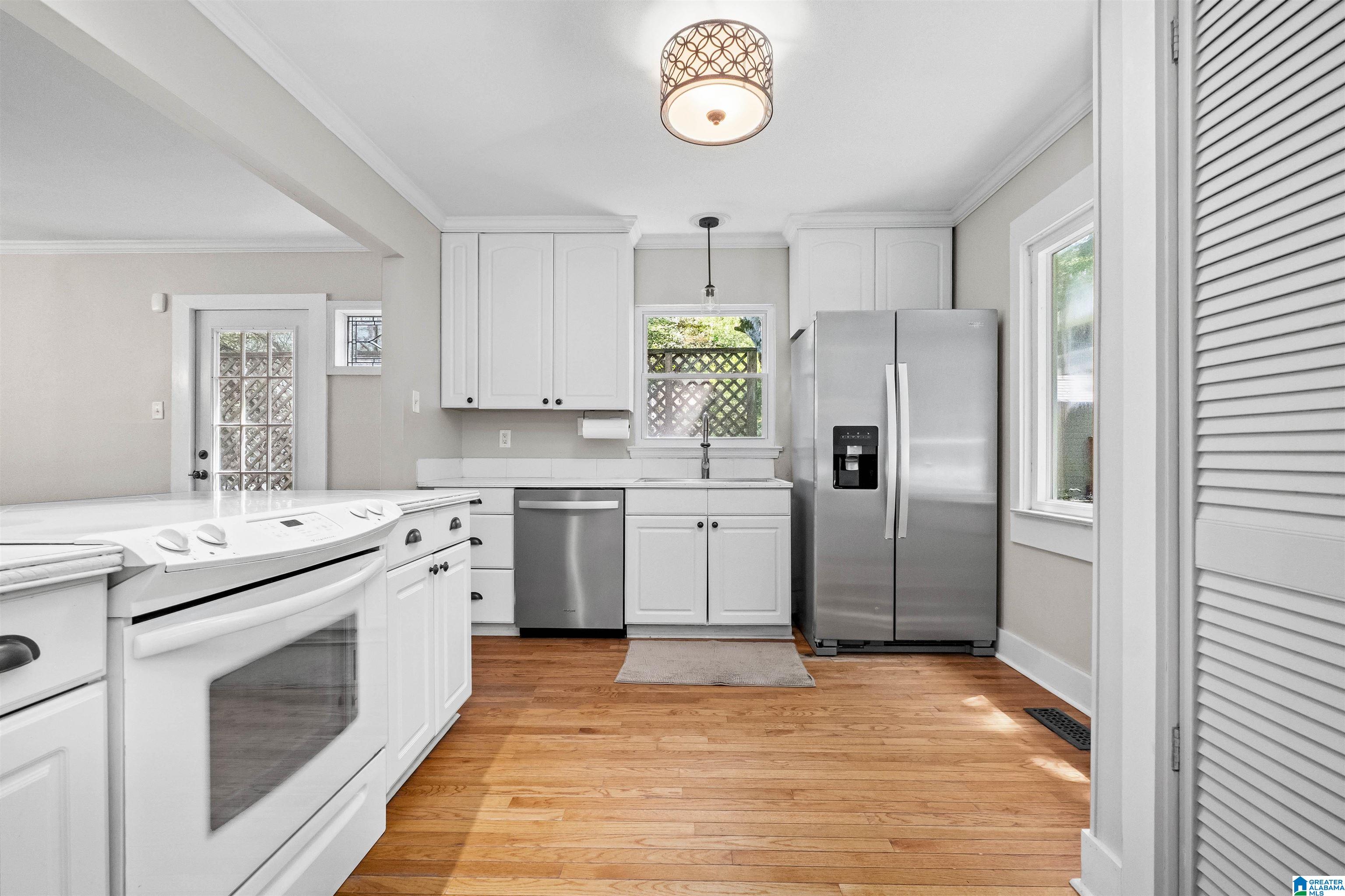 1029 EDGEWOOD BOULEVARD