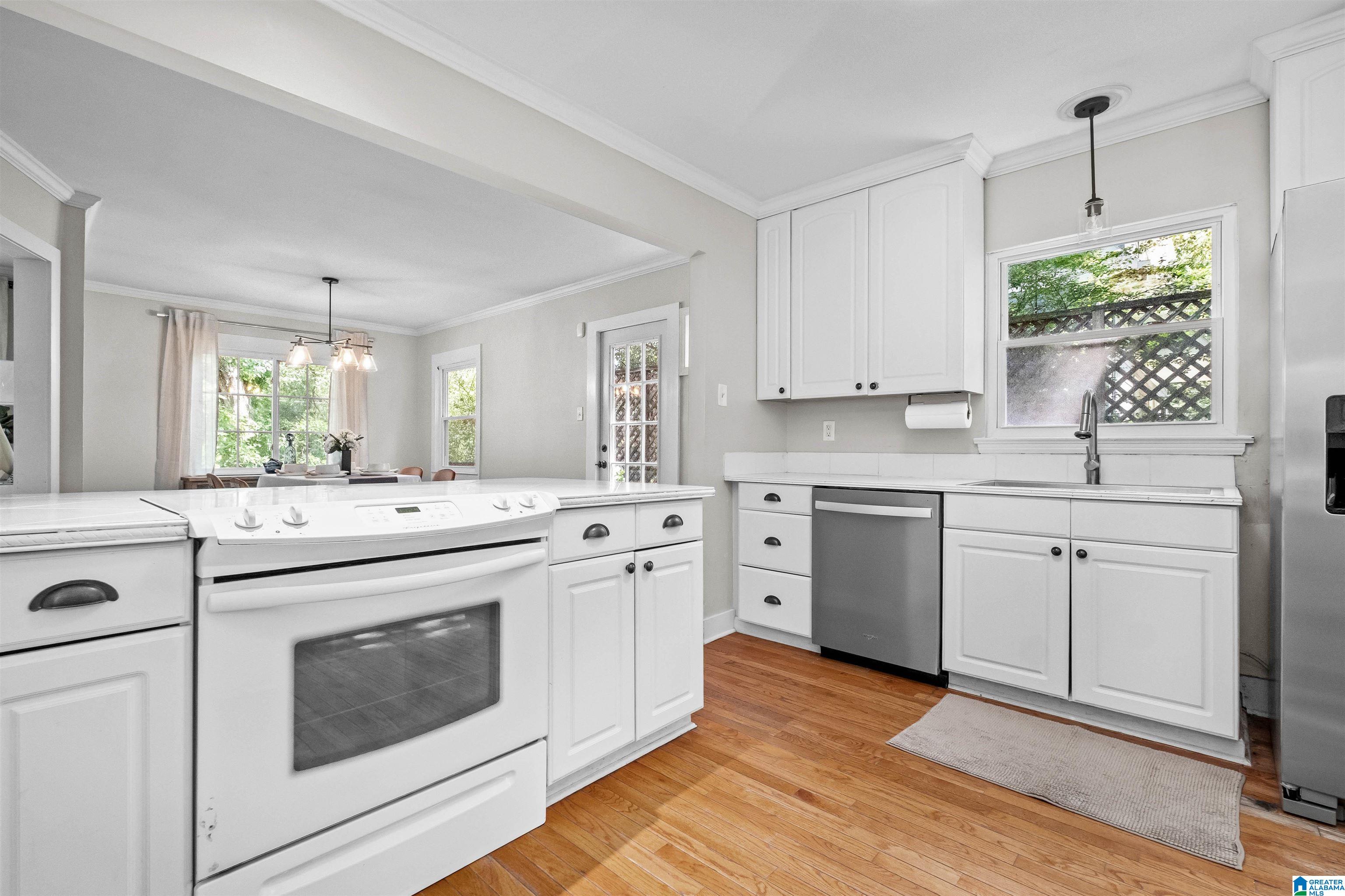 1029 EDGEWOOD BOULEVARD