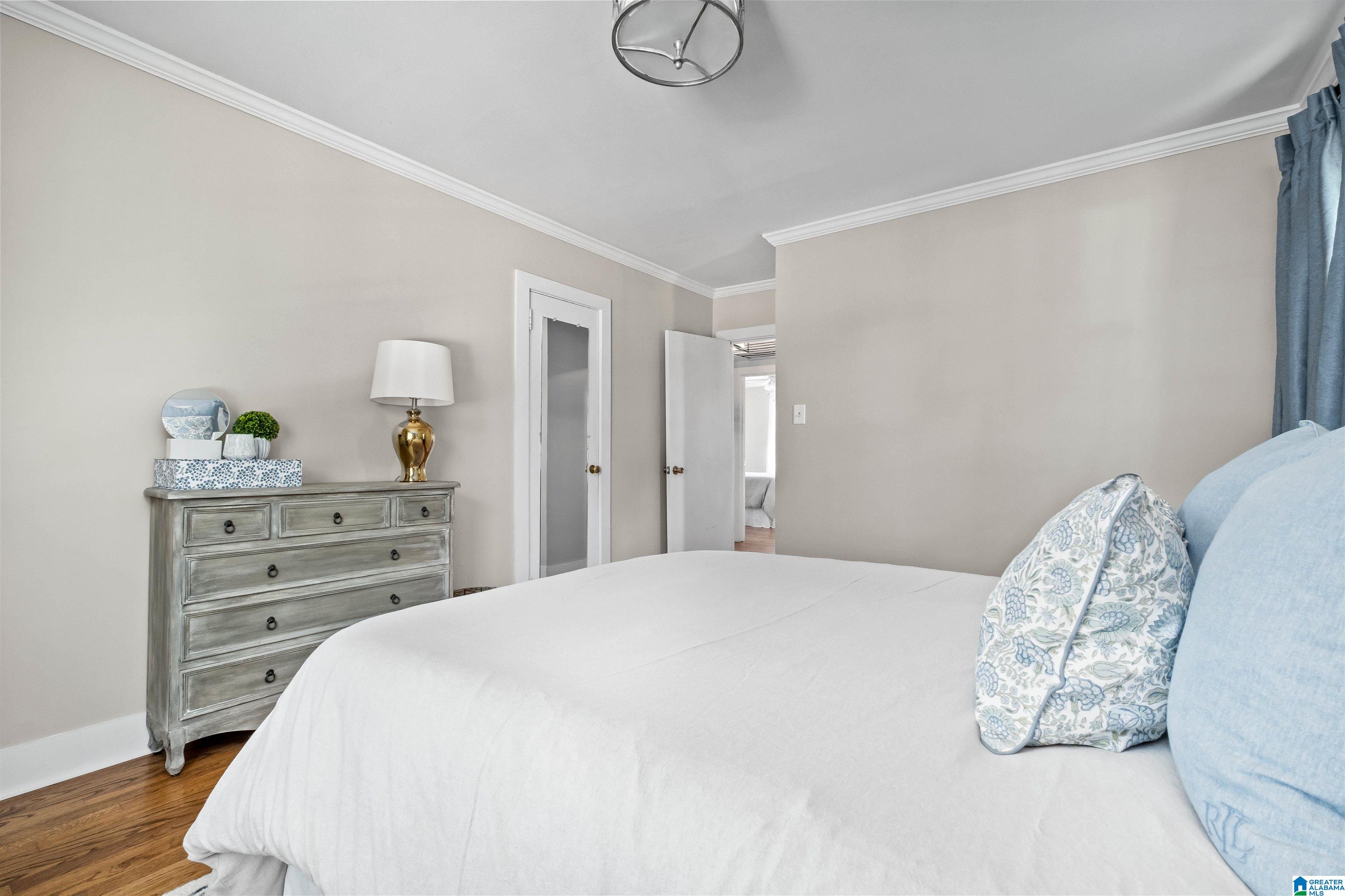 1029 EDGEWOOD BOULEVARD