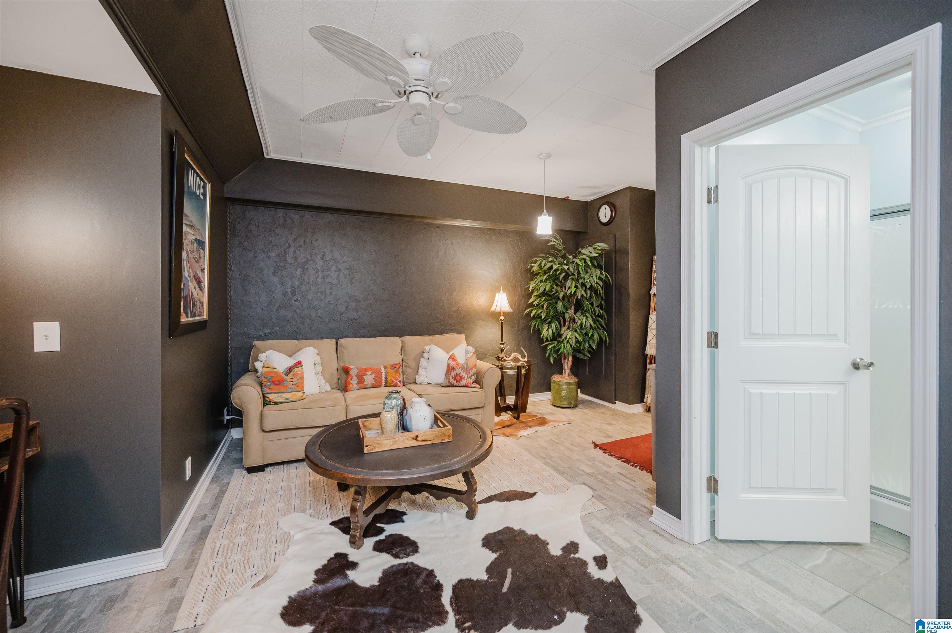 236 HIDEAWAY LANE