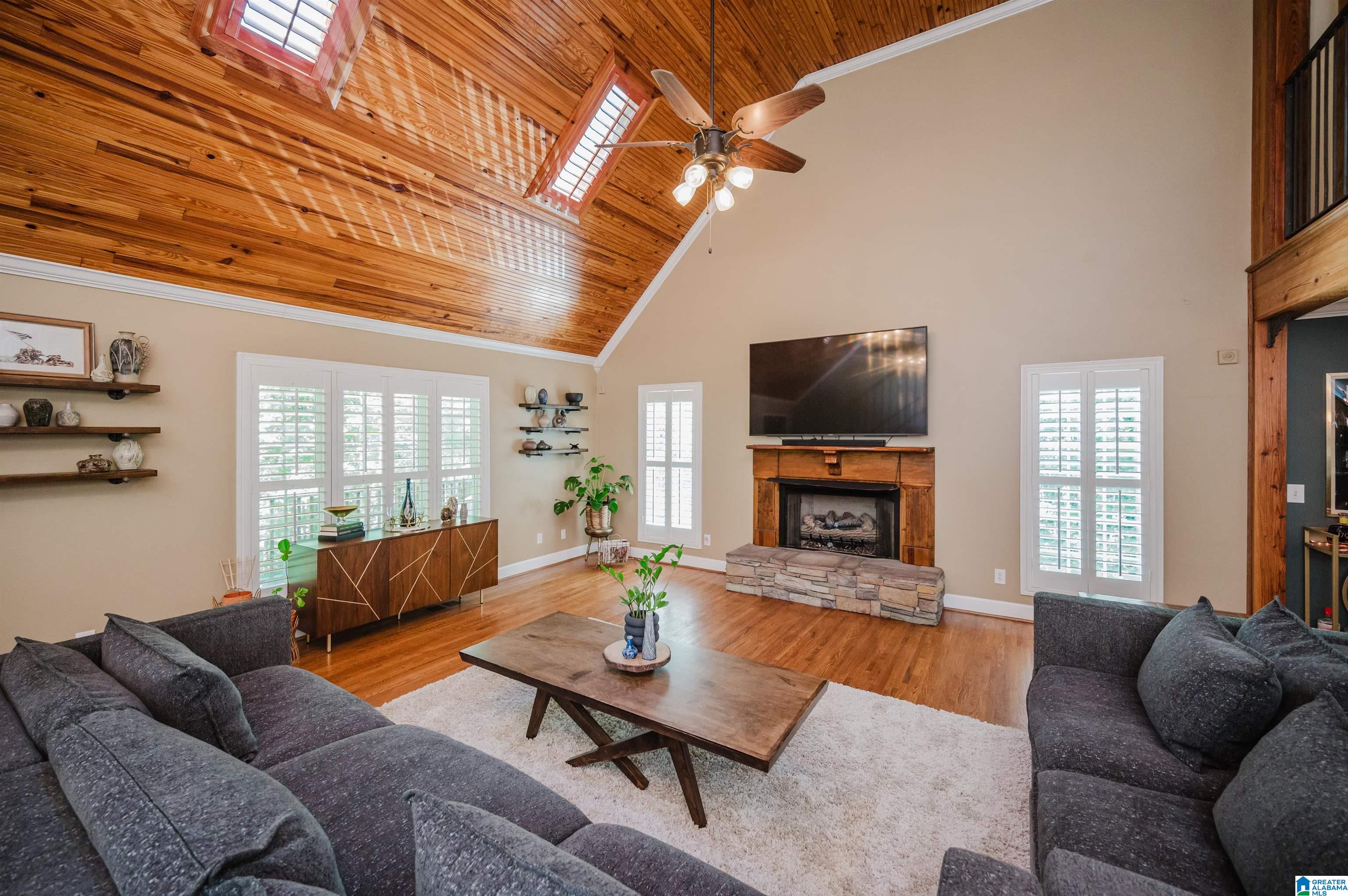 236 HIDEAWAY LANE