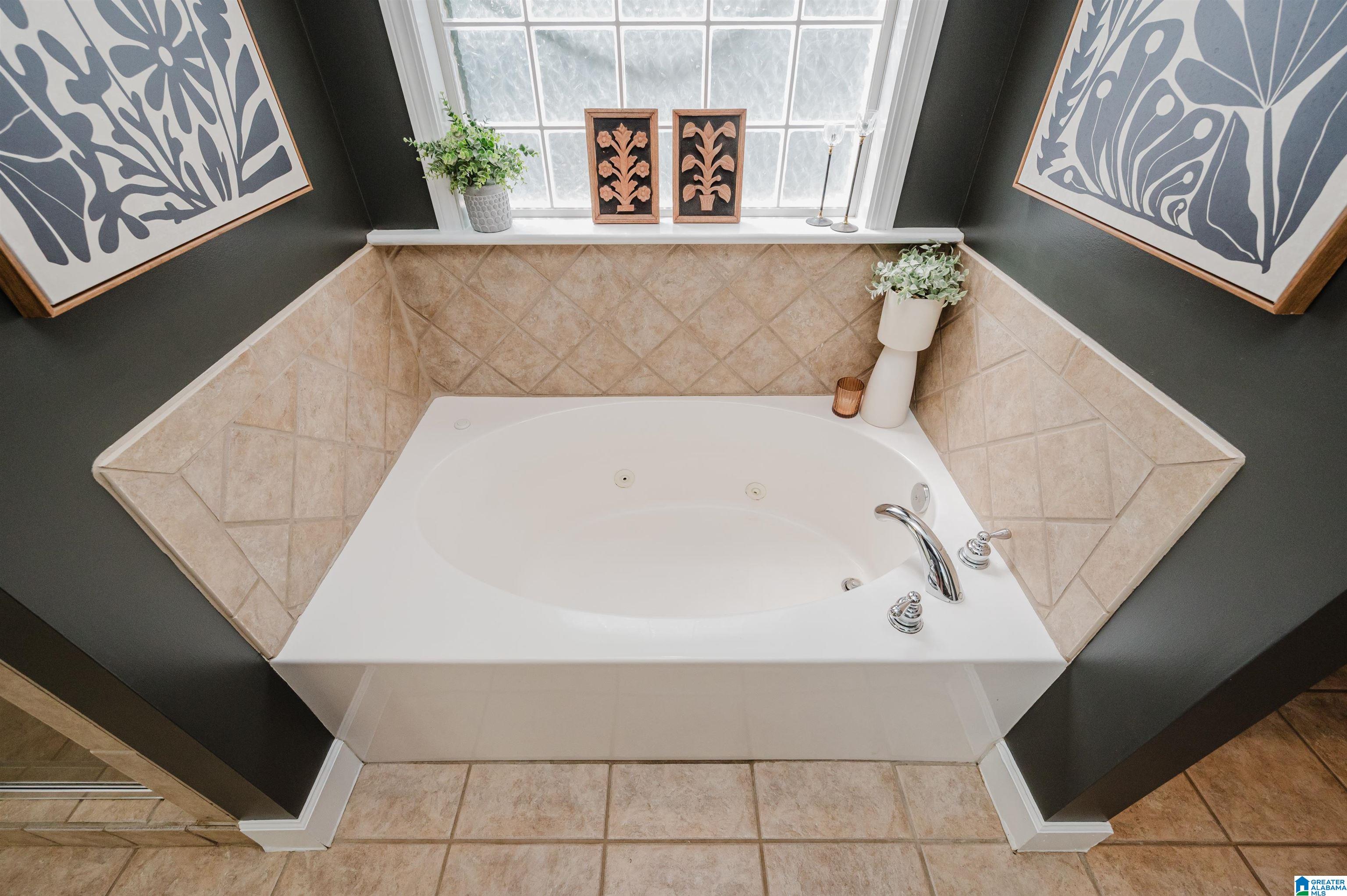 236 HIDEAWAY LANE