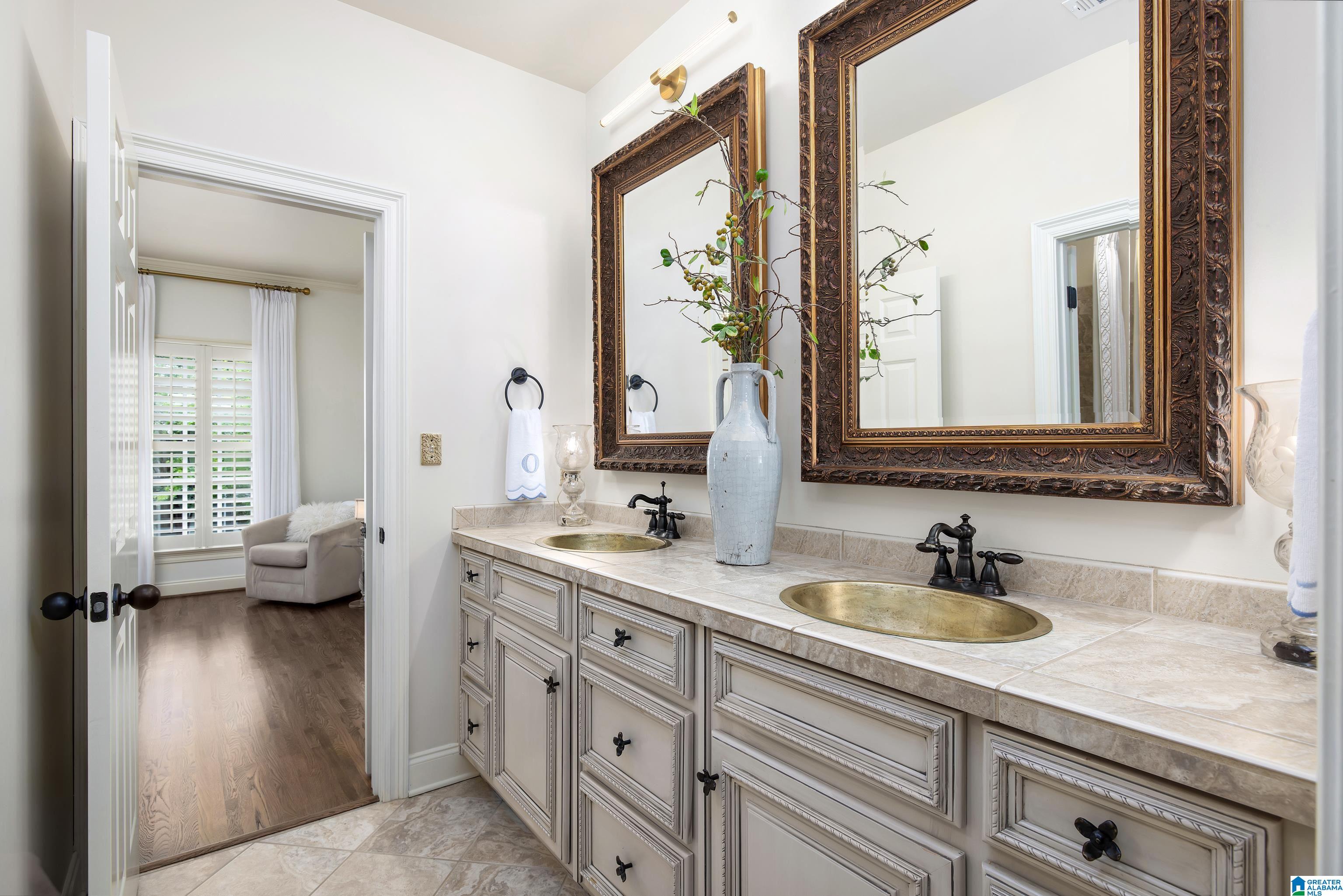 625 FOUNDERS PARK DRIVE W