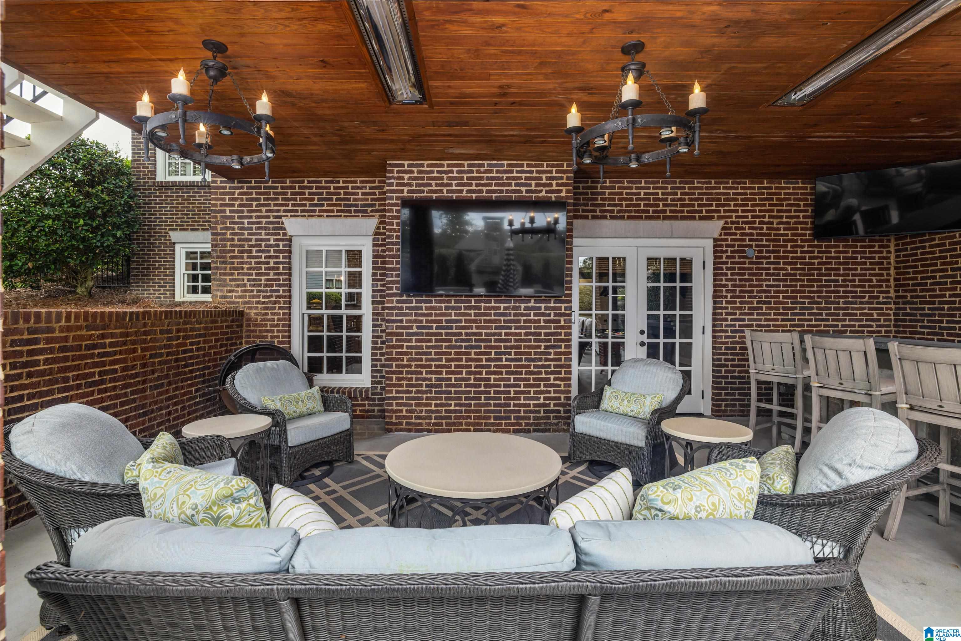 625 FOUNDERS PARK DRIVE W