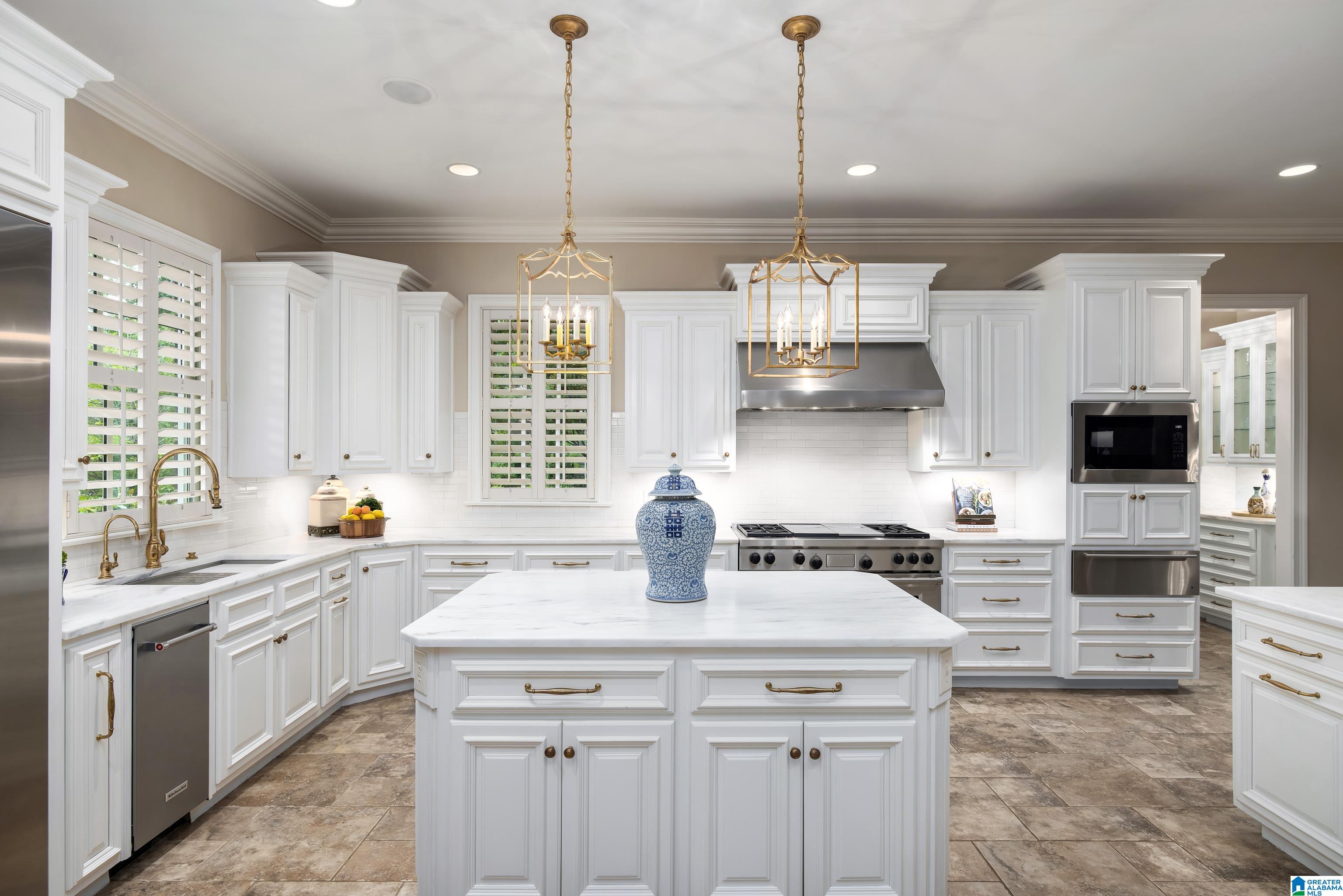 625 FOUNDERS PARK DRIVE W