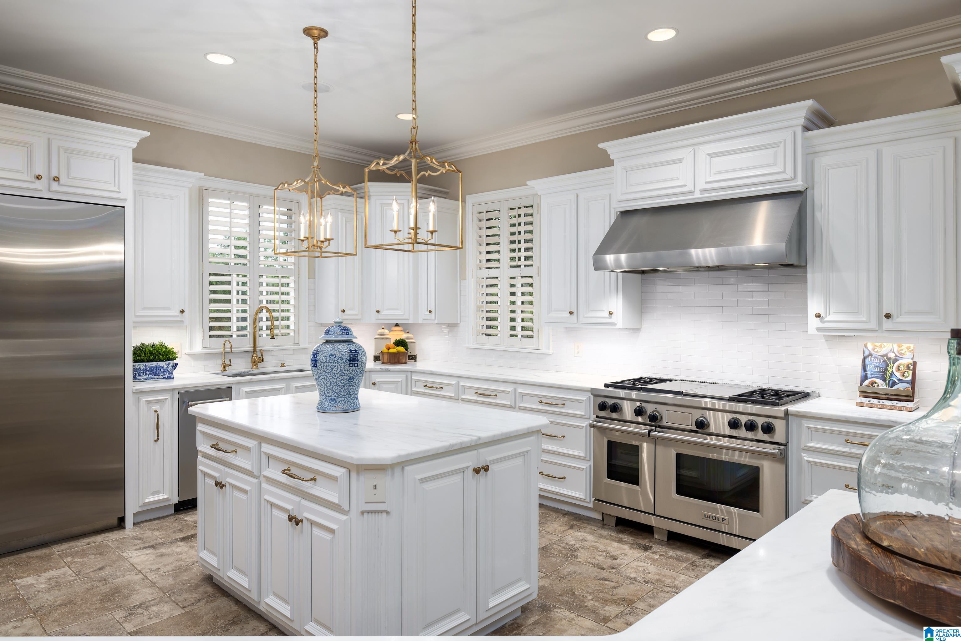 625 FOUNDERS PARK DRIVE W