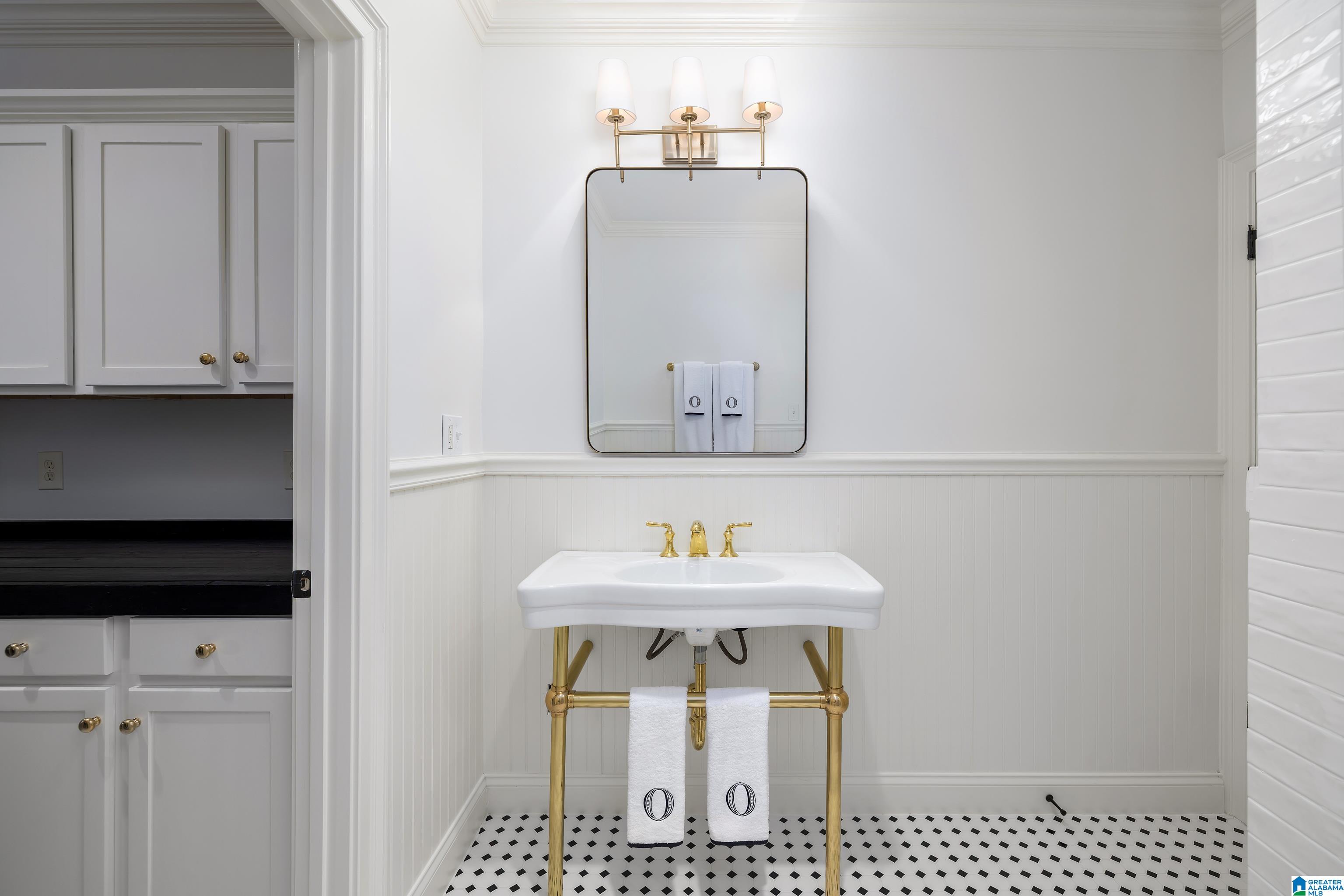 625 FOUNDERS PARK DRIVE W