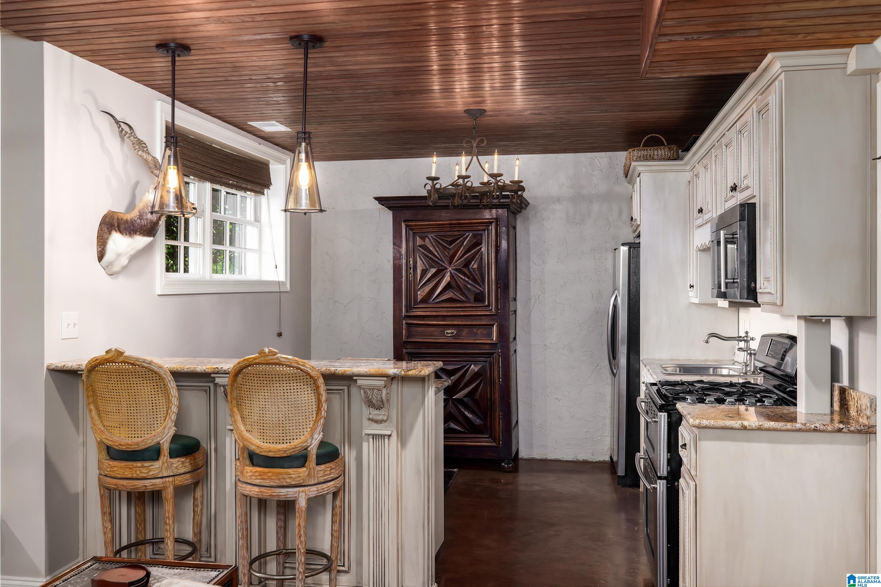 625 FOUNDERS PARK DRIVE W