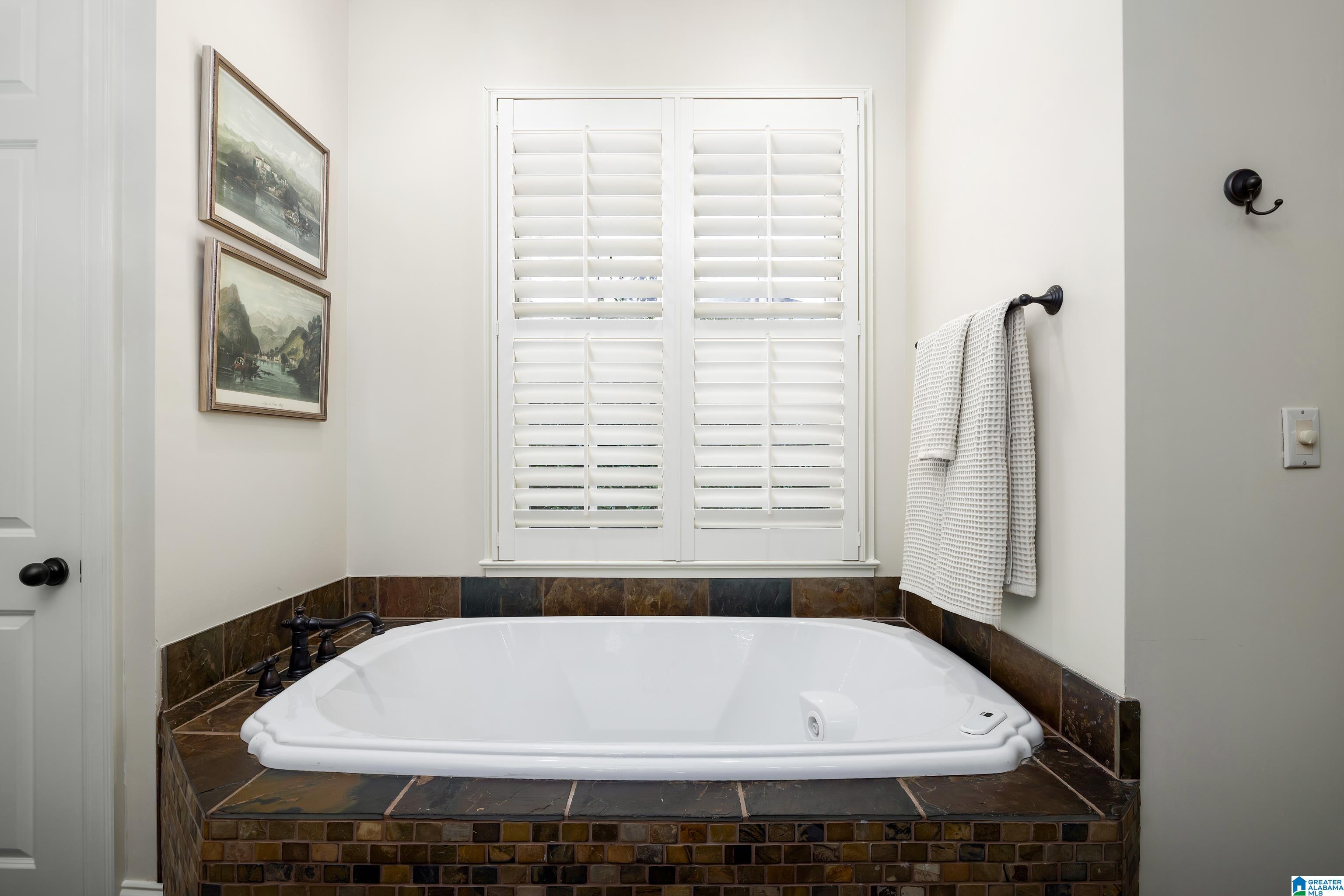 625 FOUNDERS PARK DRIVE W