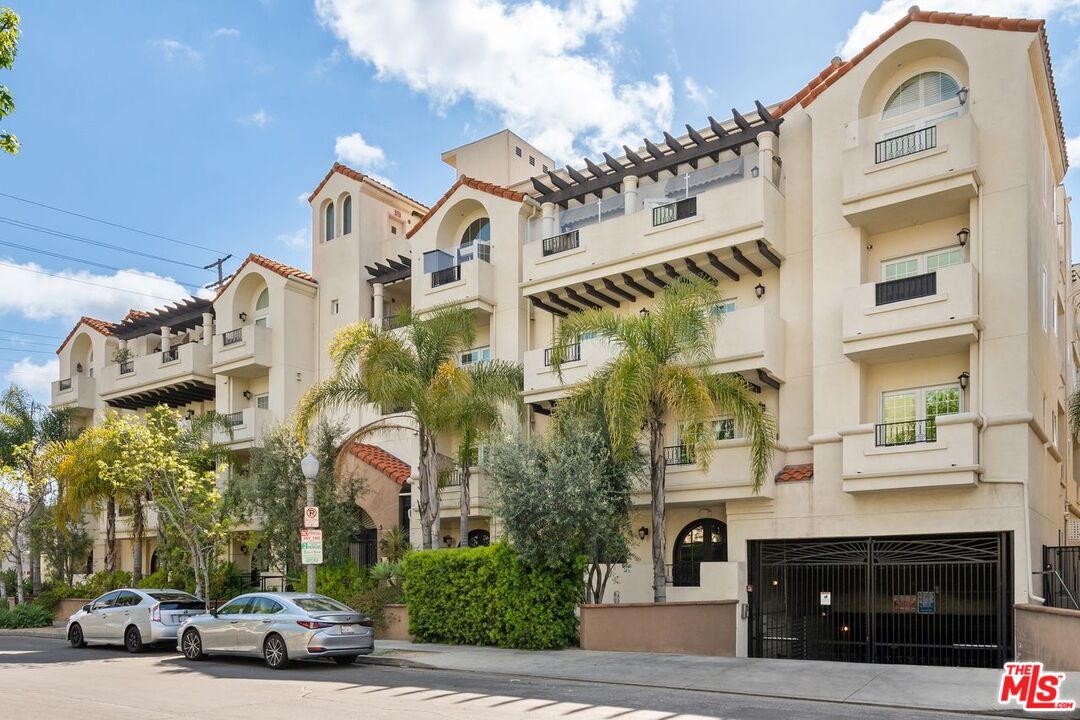 1135 Rexford Dr Unit: 206