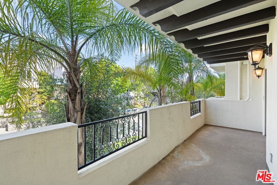 1135 Rexford Dr Unit: 206