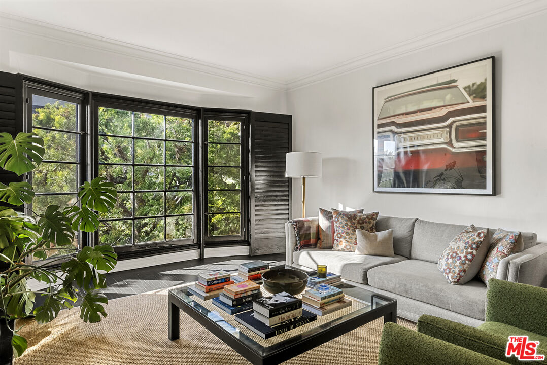 8724 Shoreham Dr Unit: C