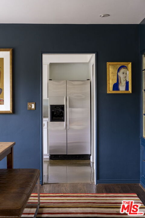 2500 Carman Crest Dr