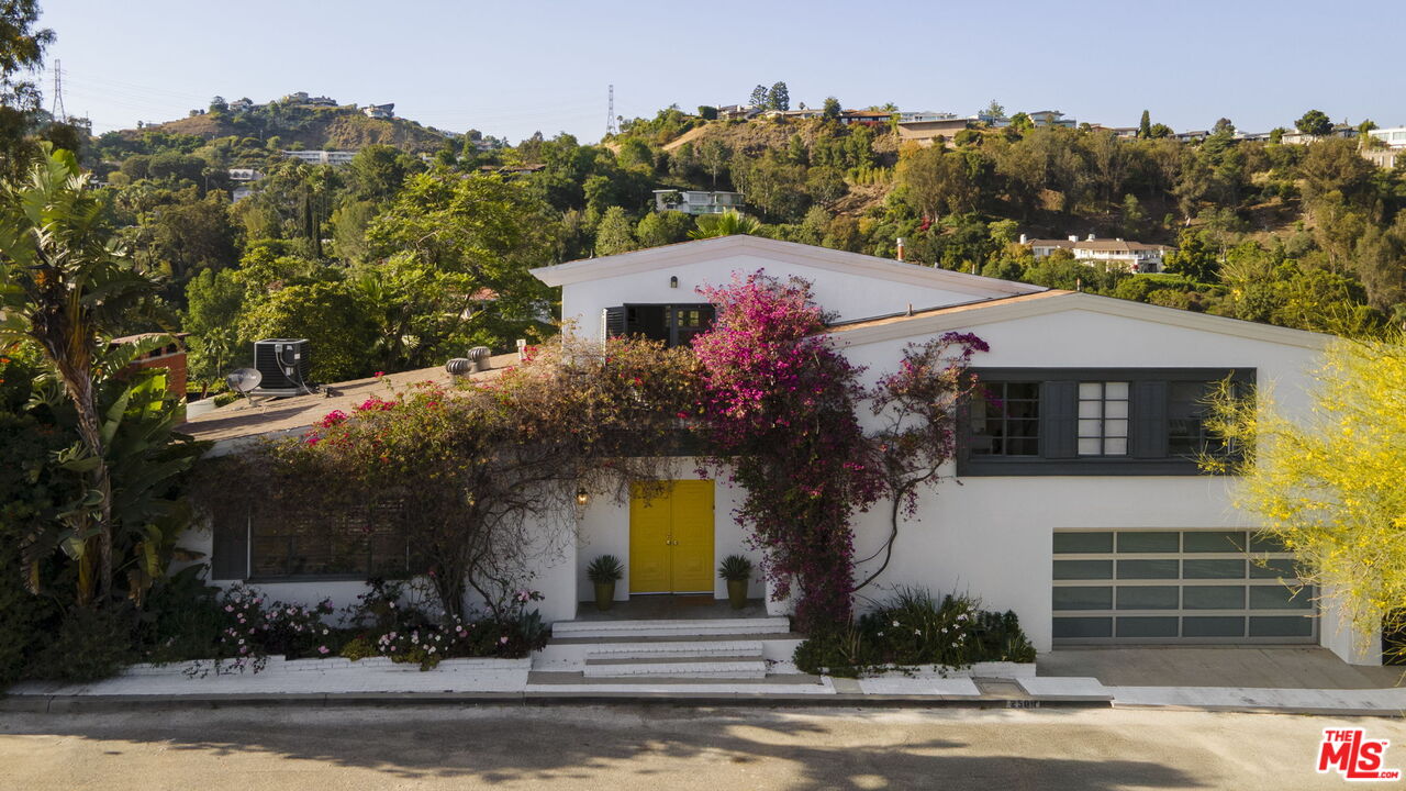 2500 Carman Crest Dr