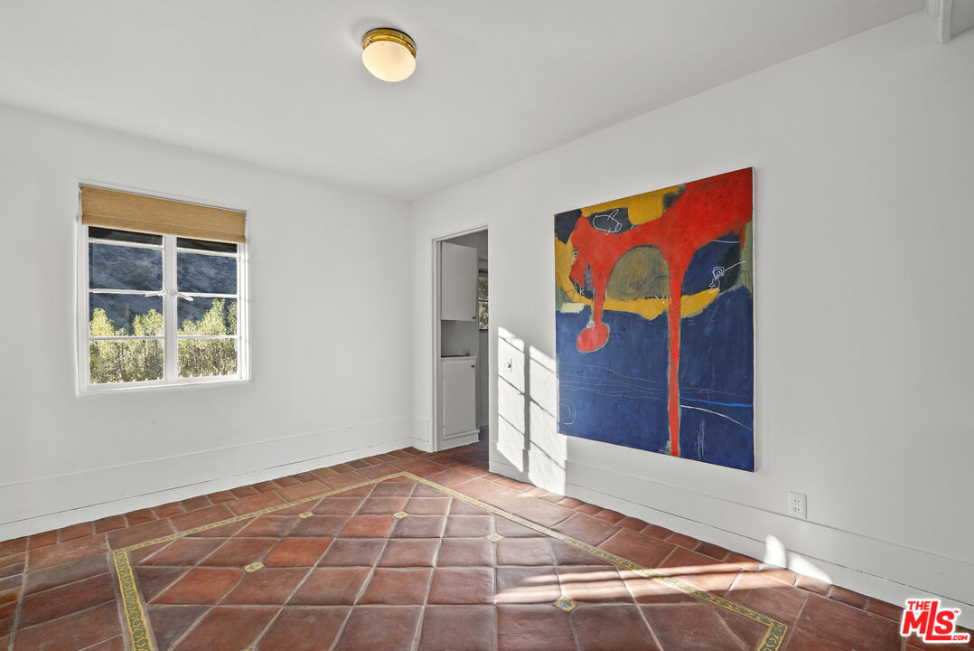 2109 Castilian Dr