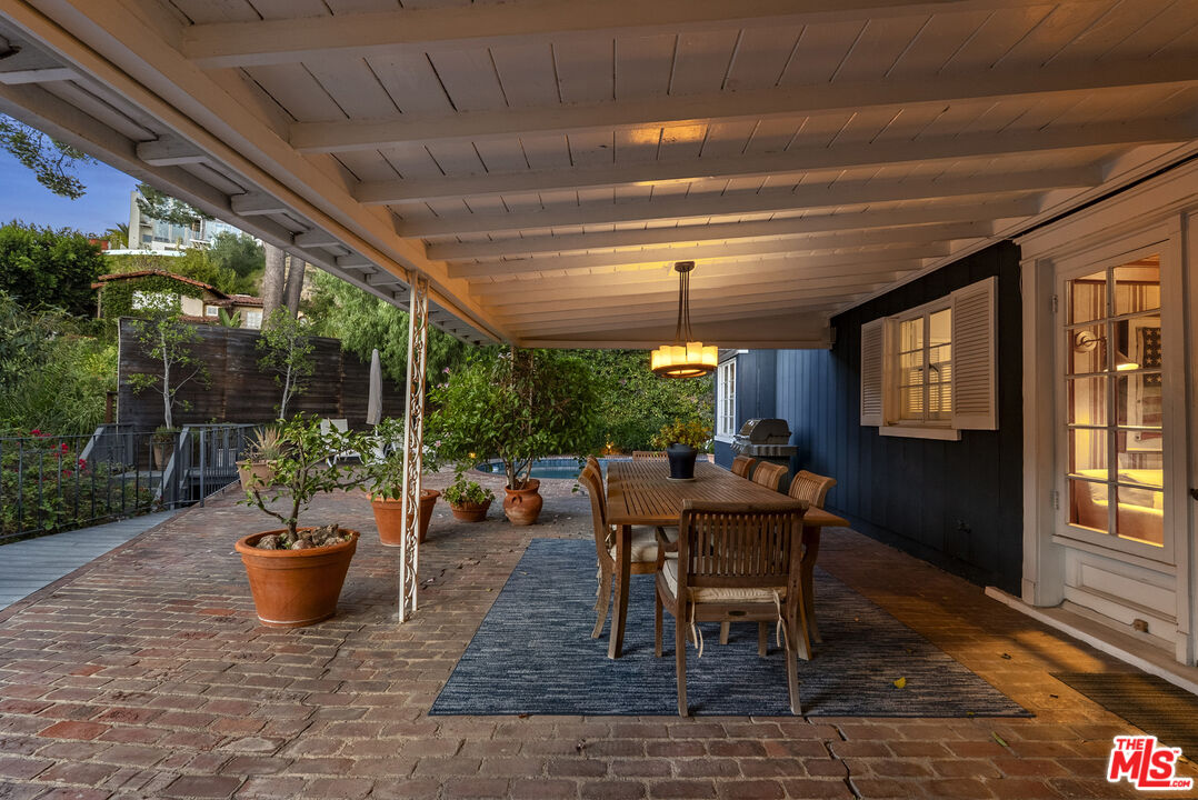 2109 Castilian Dr