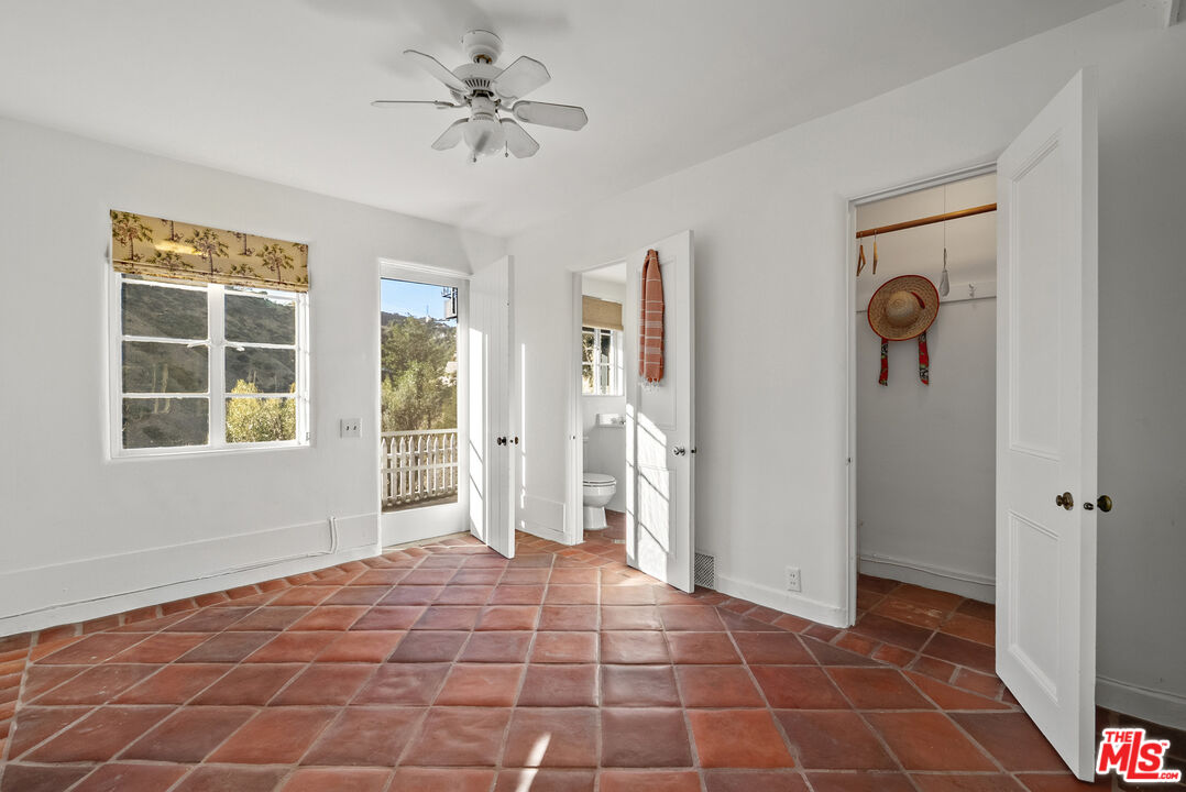2109 Castilian Dr