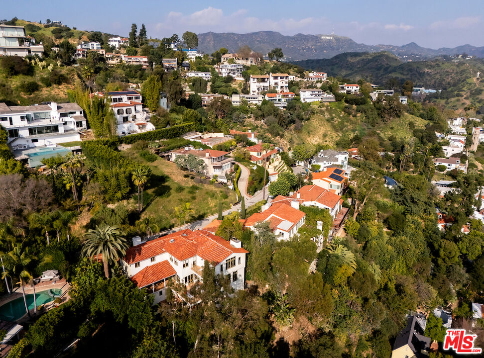 7050 La Presa Dr