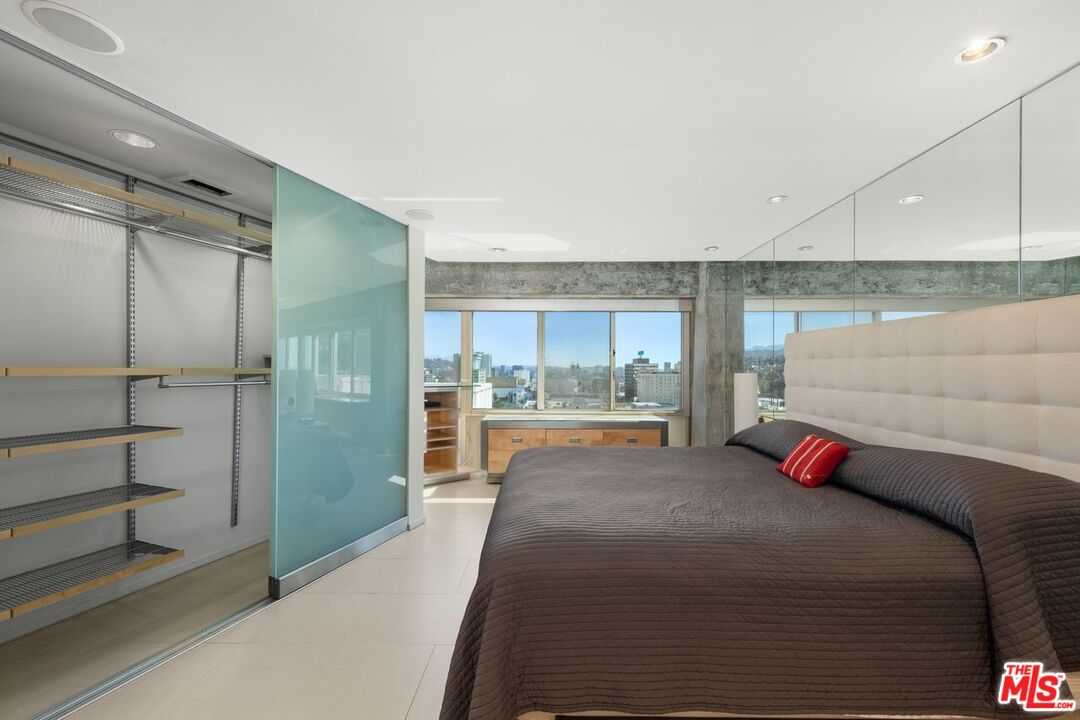 7135 Hollywood Blvd Unit: 1210