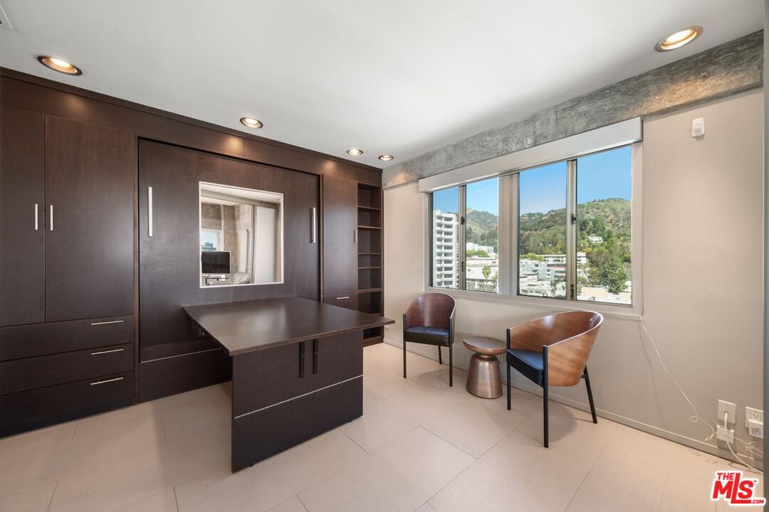 7135 Hollywood Blvd Unit: 1210