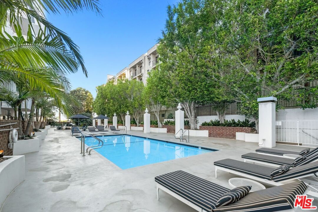 7135 Hollywood Blvd Unit: 1210