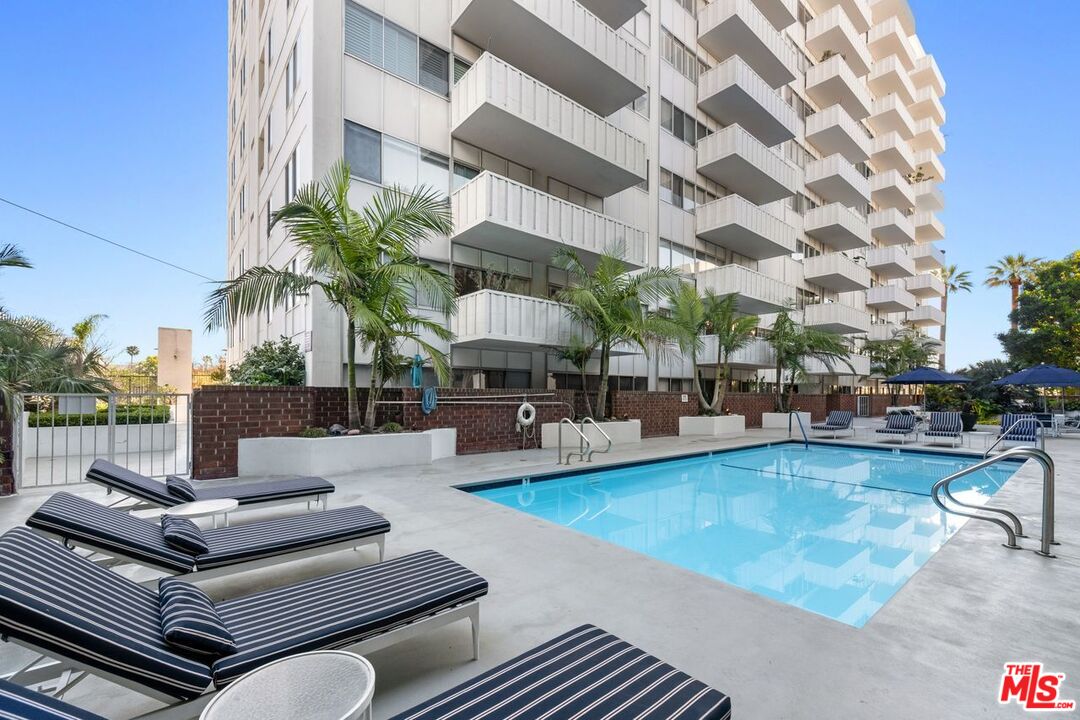 7135 Hollywood Blvd Unit: 1210