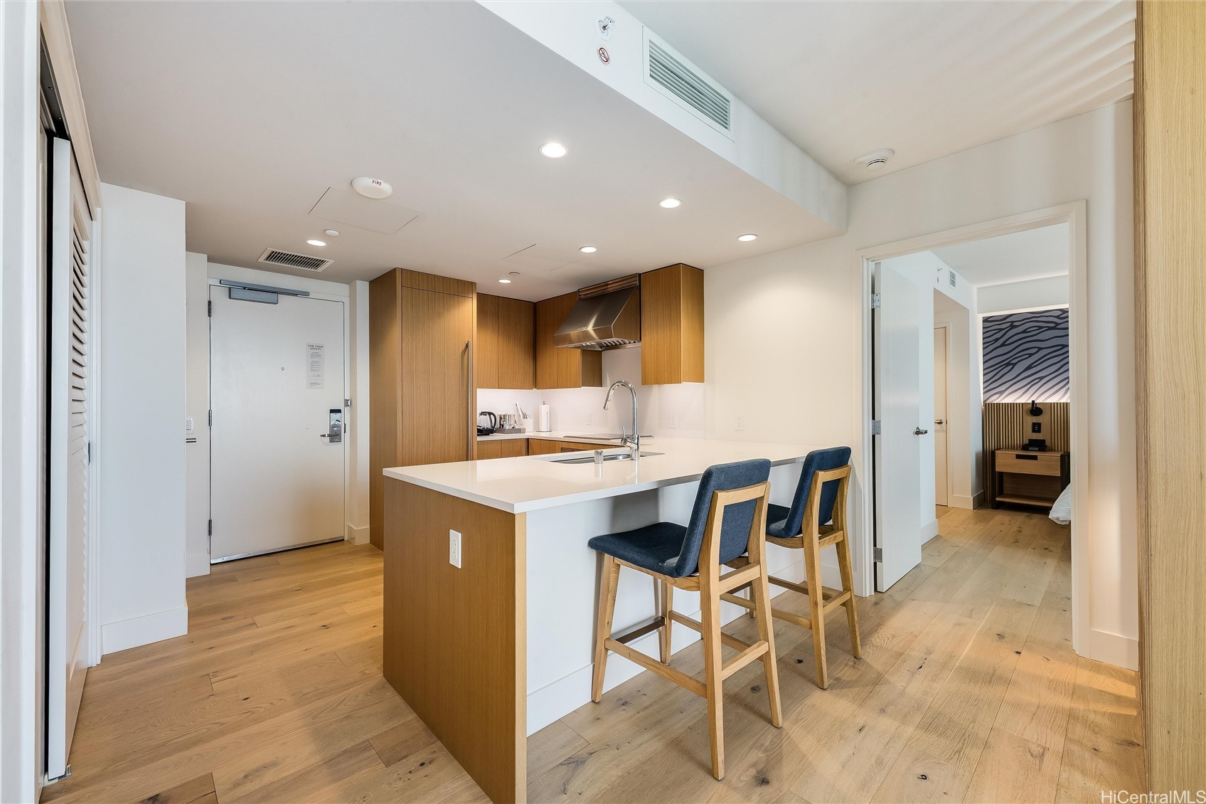 1390 Kapiolani Boulevard 3605