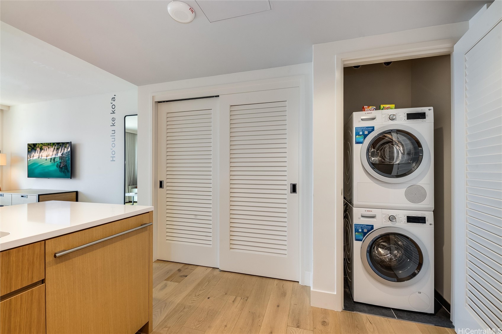 1390 Kapiolani Boulevard 3605