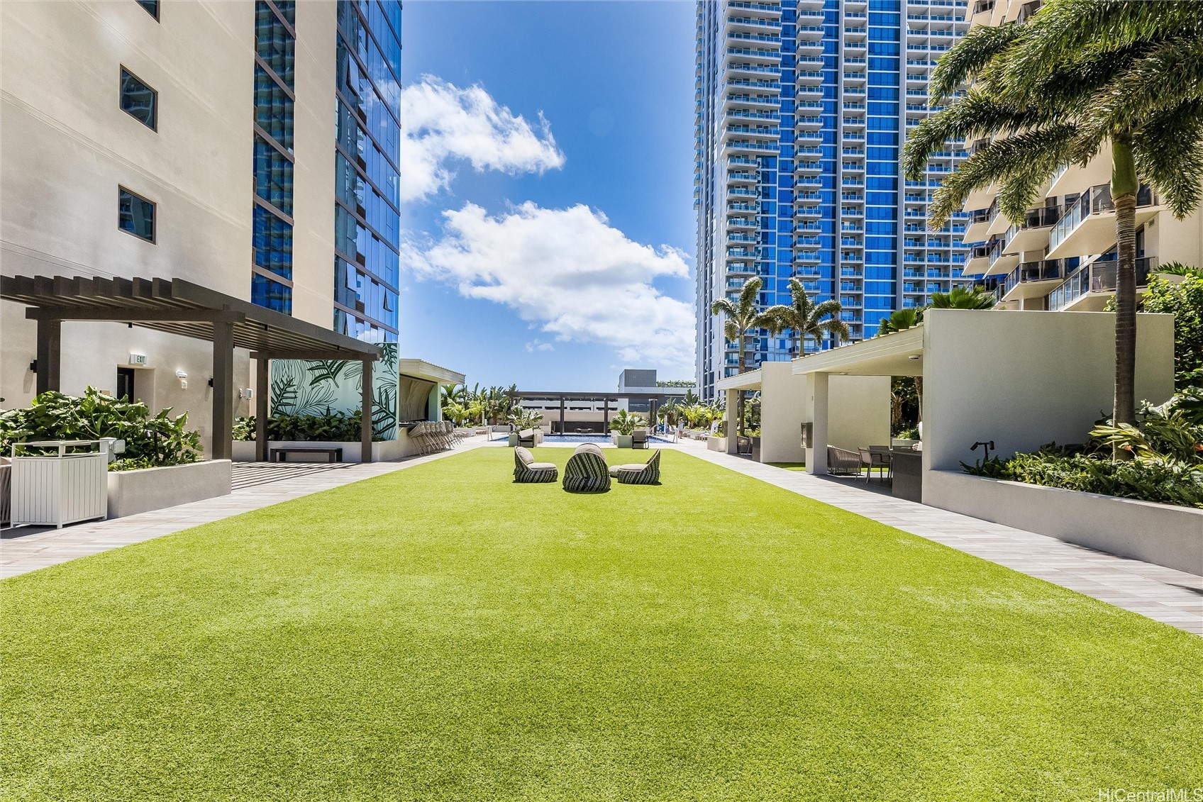 1390 Kapiolani Boulevard 3605