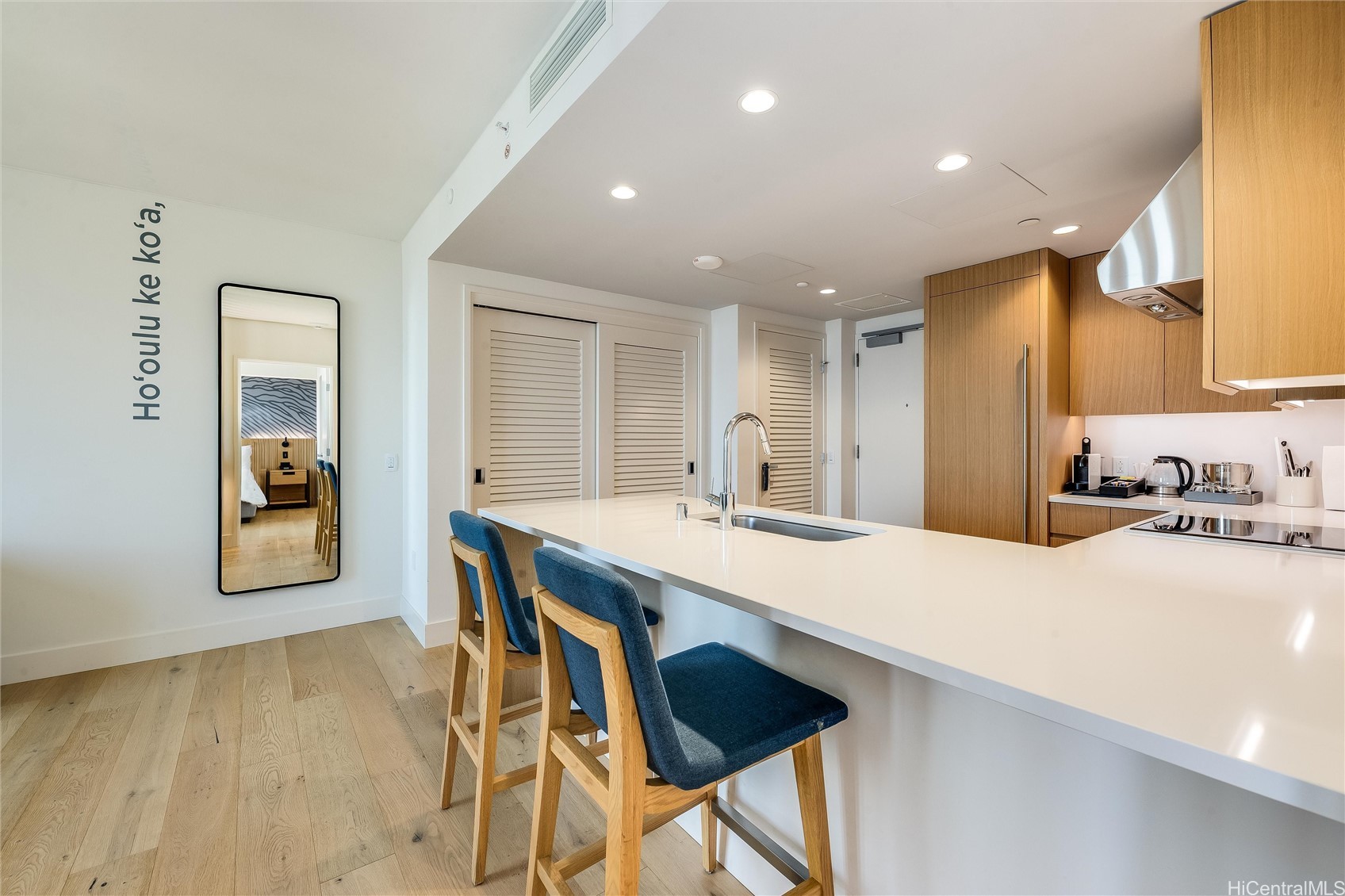 1390 Kapiolani Boulevard 3605