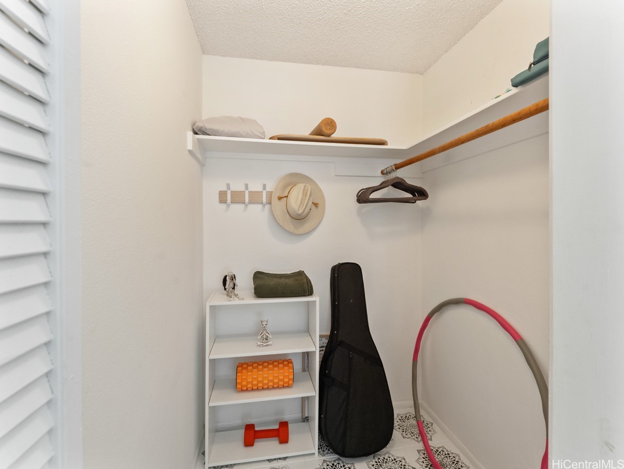 46-63 Emepela Place P205