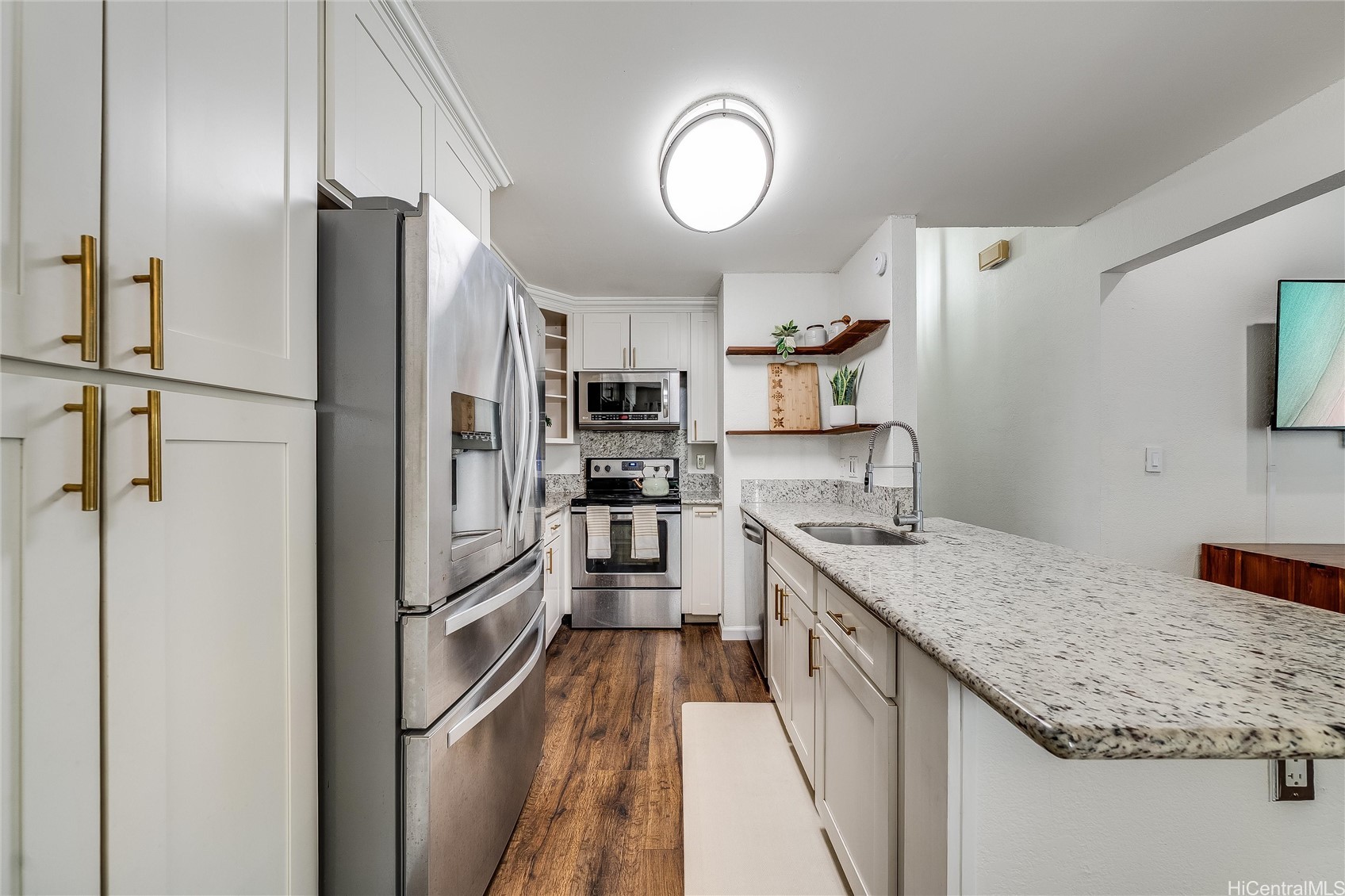 585 Mananai Place 26U